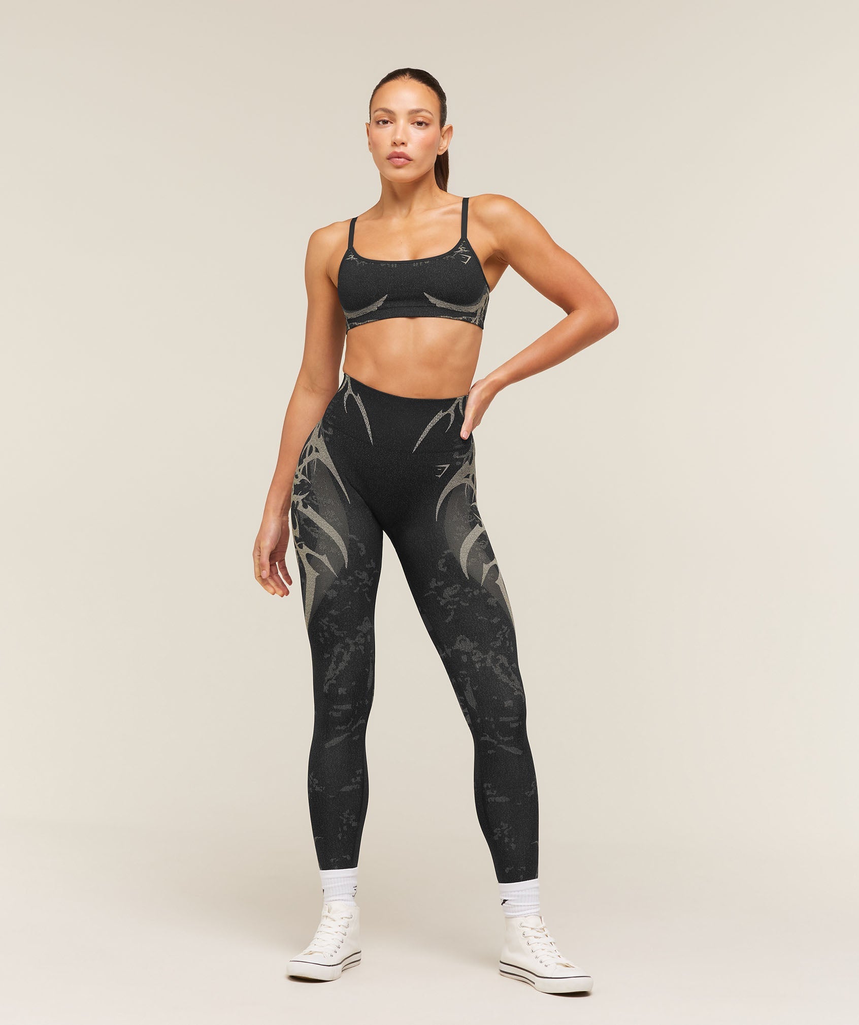 Storm Seamless Sports Bra - Black/Tinted White — imagem 4