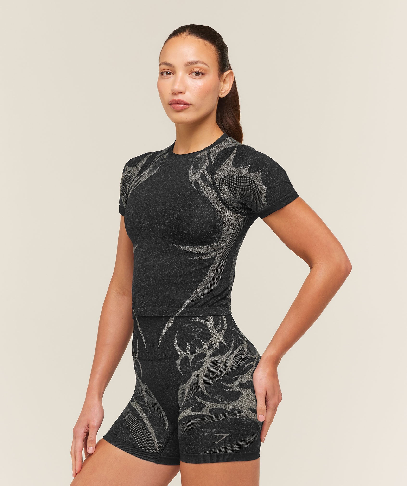 Storm Seamless Short Sleeve Top - Black/Tinted White — imagem 3
