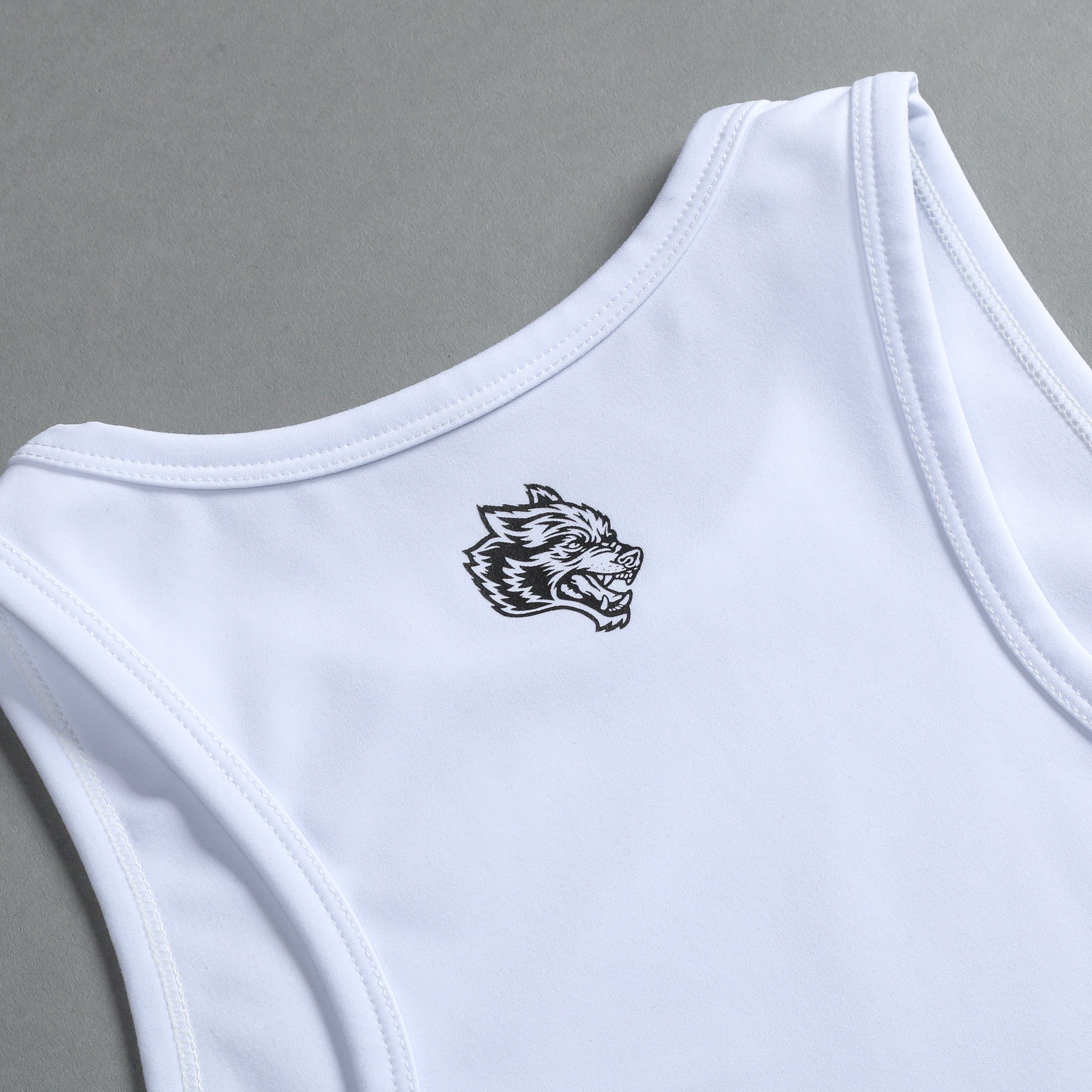Riders On The Storm "Energy" Racerback Tank in White — imagem 9
