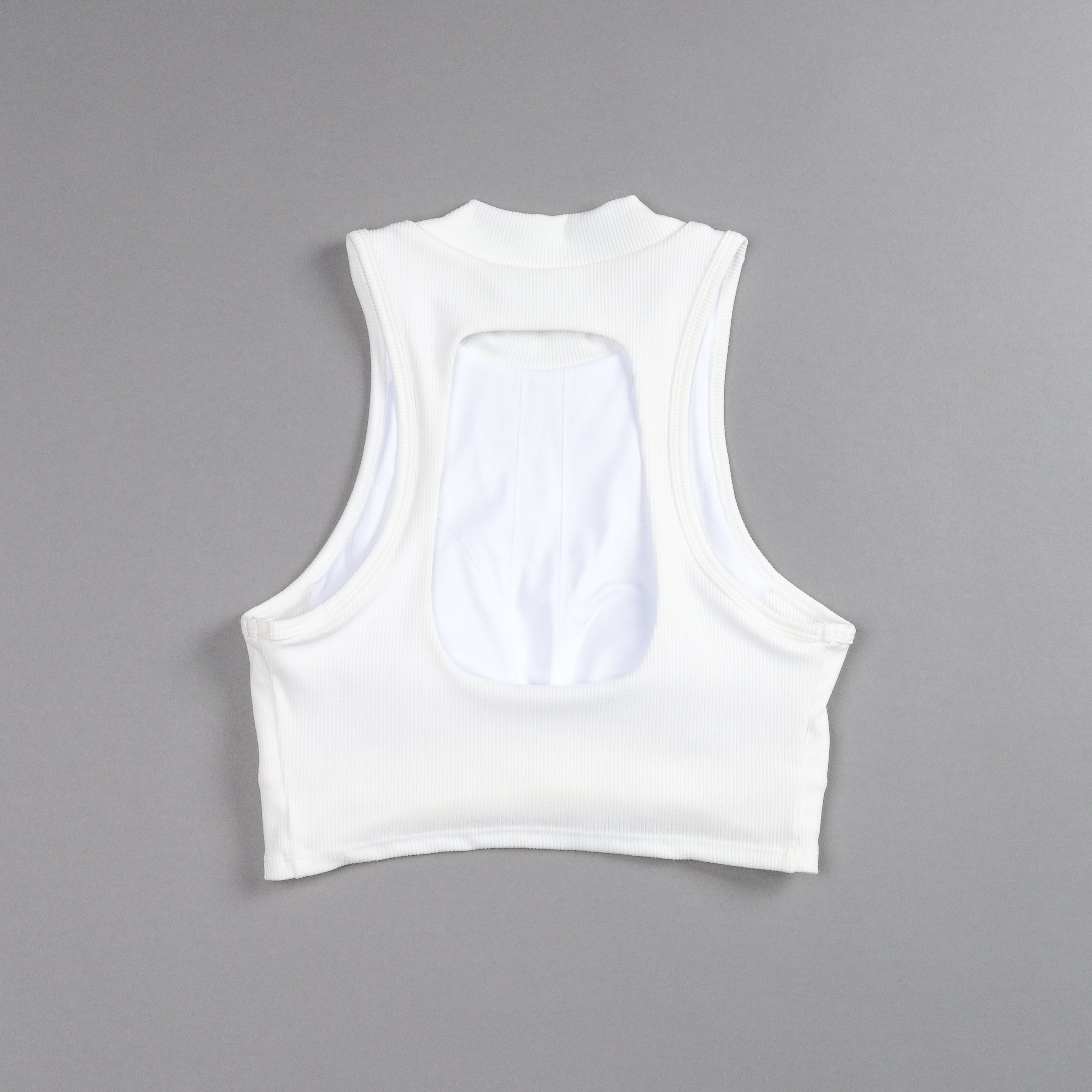 Chopper Romy Mockneck Ribbed Tank in White — imagem 8