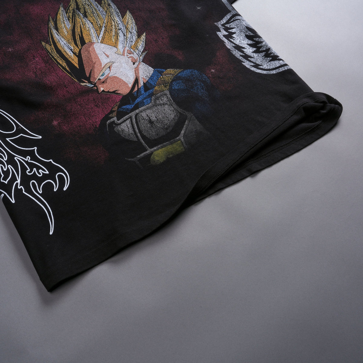 Vegeta Energy "Premium" Oversized Tee in Black — imagem 9