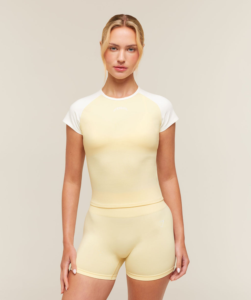 Training Campus T-Shirt - Butter Yellow/Soft White — imagem 1