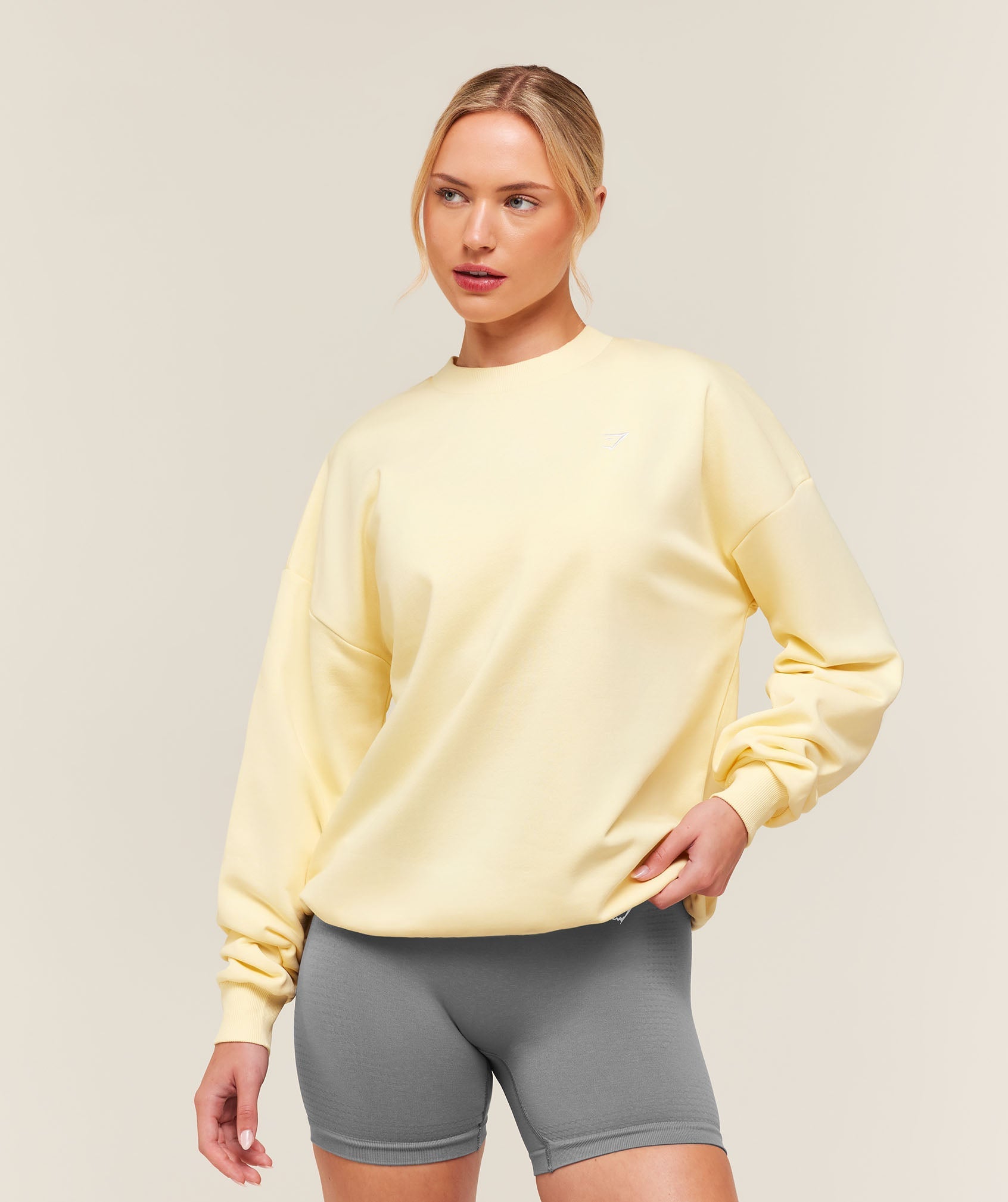 Training Oversized Fleece Sweatshirt - Butter Yellow — imagem 1