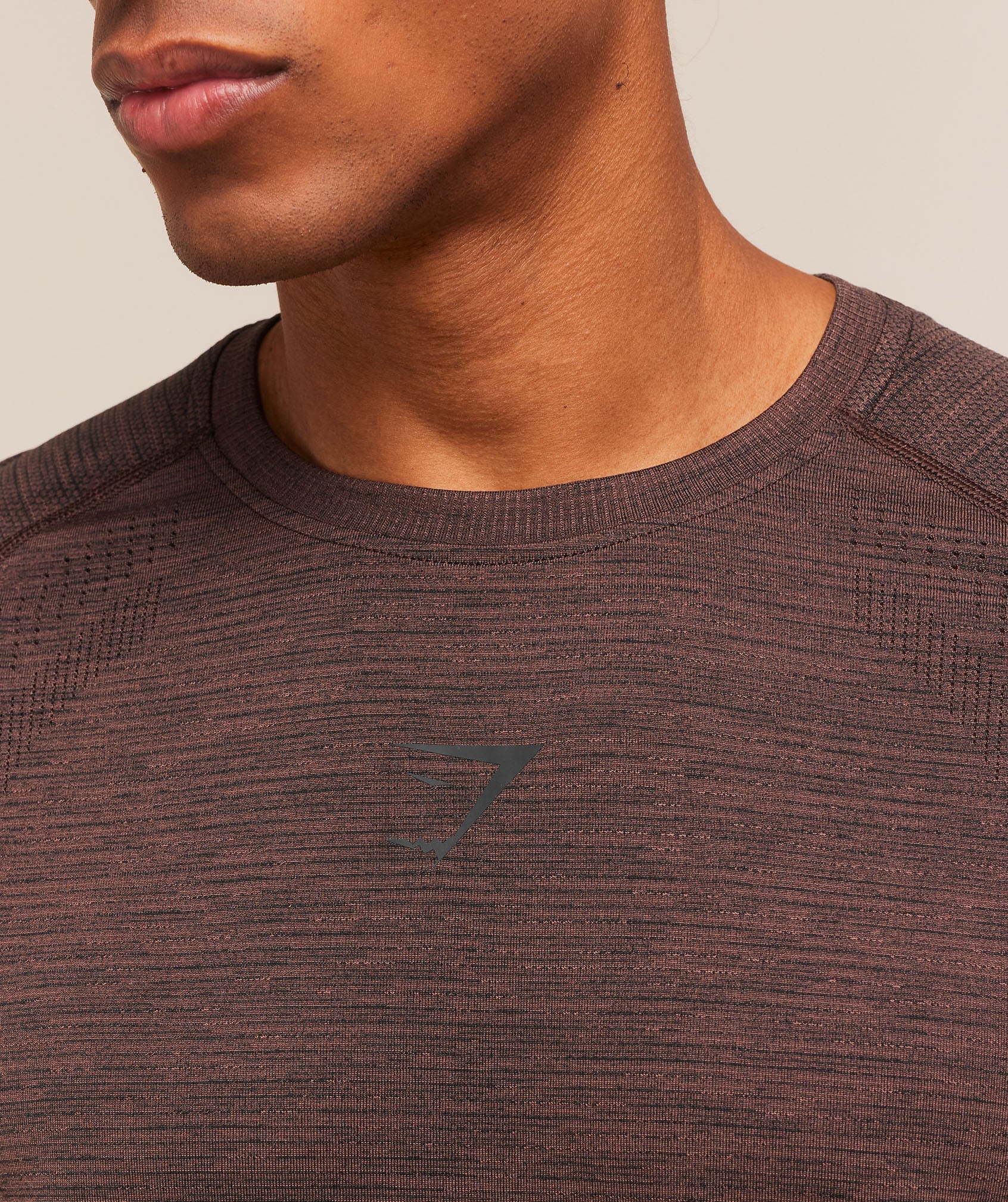 Versatile Seamless T-Shirt - Espresso Brown/Black — imagem 5
