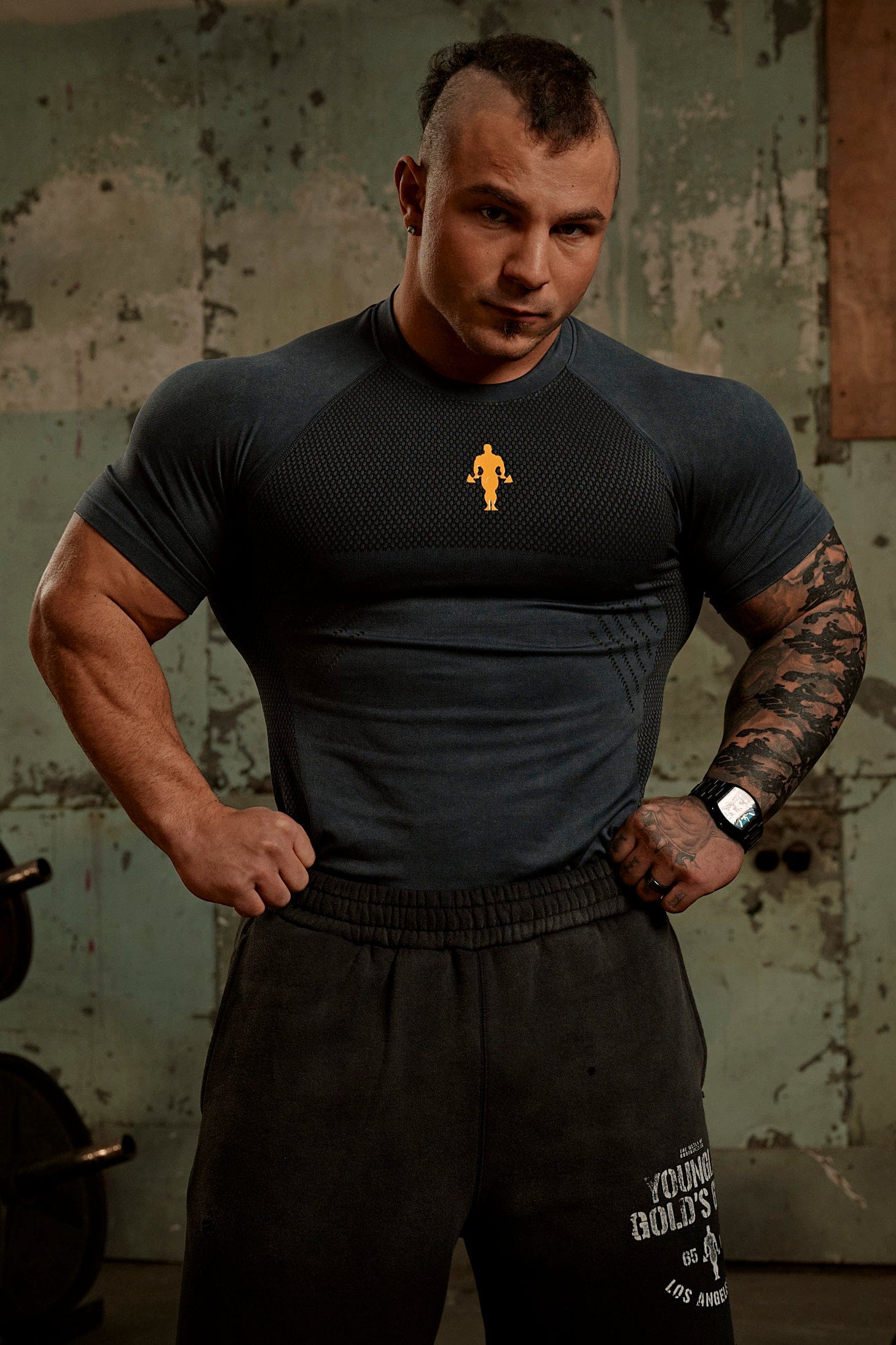 4286 - Gold's Iron Legacy Compression Tees — imagem 3