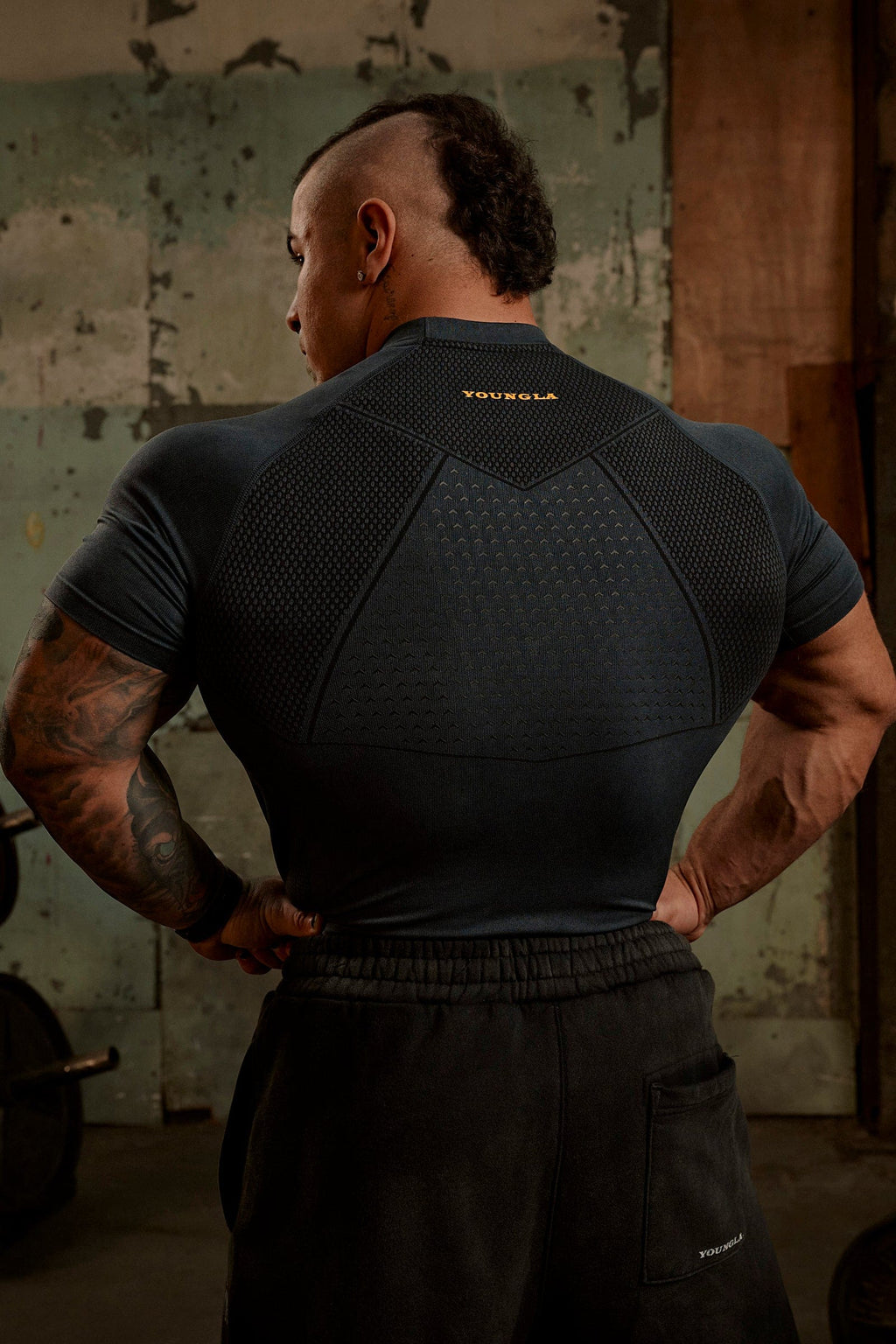 4286 - Gold's Iron Legacy Compression Tees — imagem 4