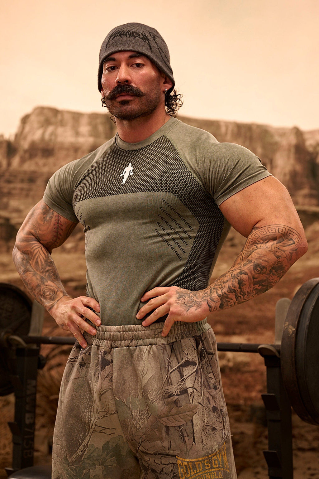 4286 - Gold's Iron Legacy Compression Tees — imagem 1
