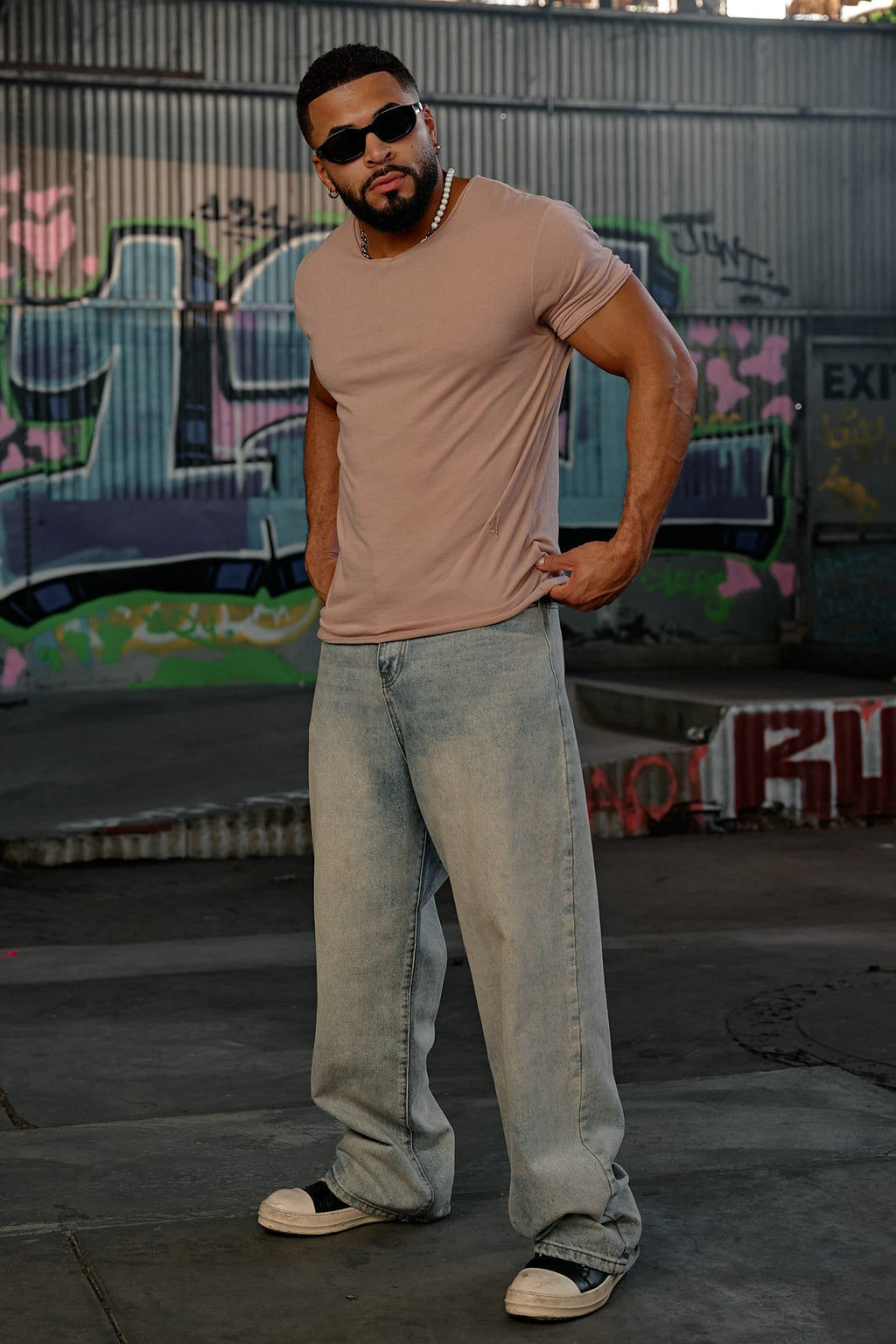 4323 - After Hours Tee — imagem 4