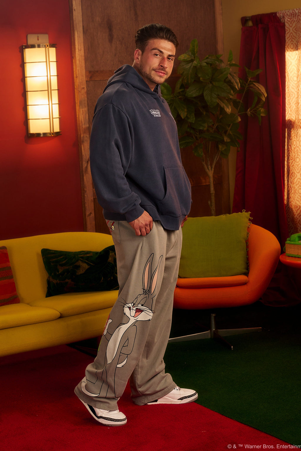 2169 - Looney Tunes Character Sweats — imagem 5