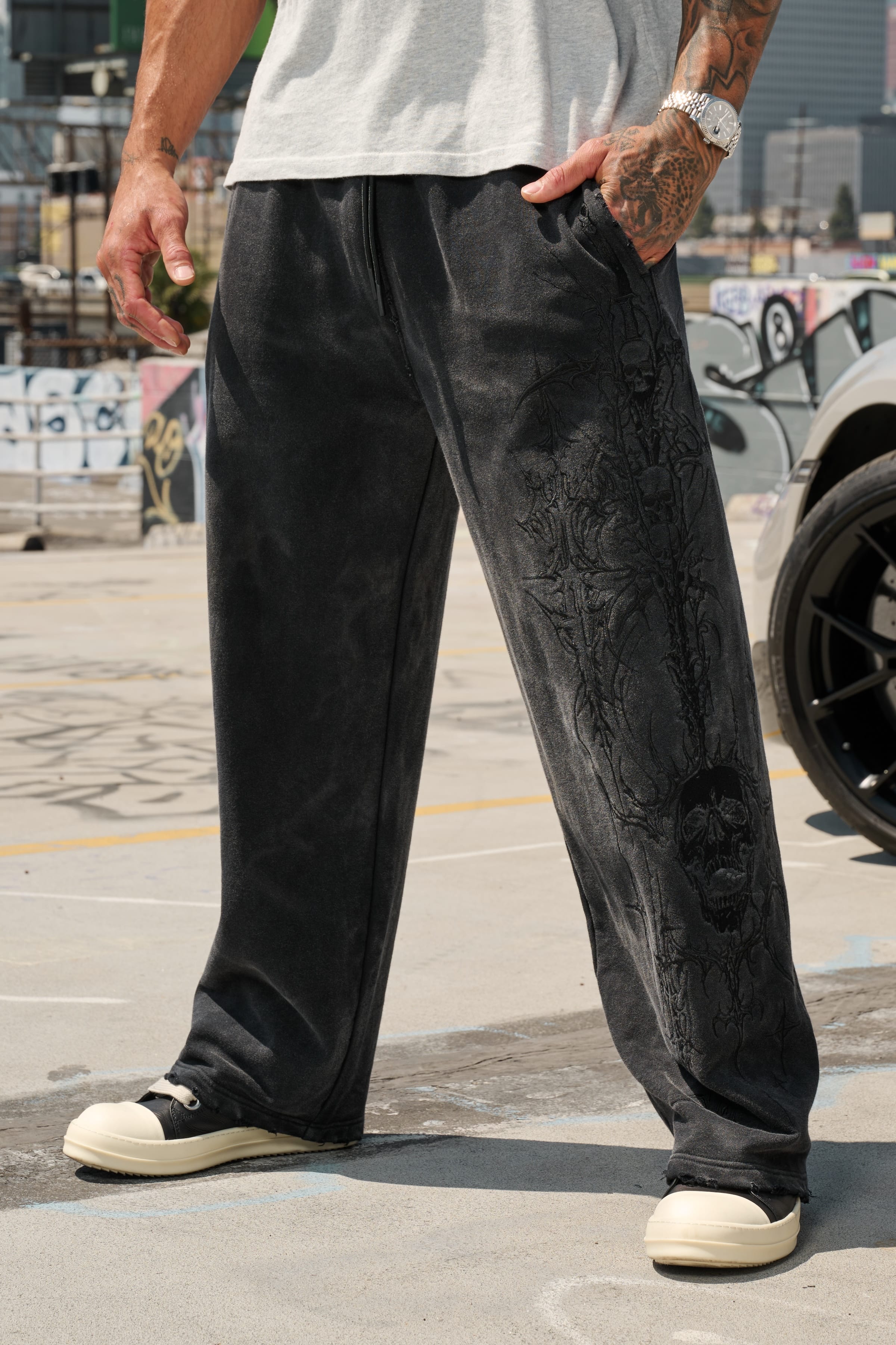 2122 - Eternal Embroidered Sweats — imagem 5