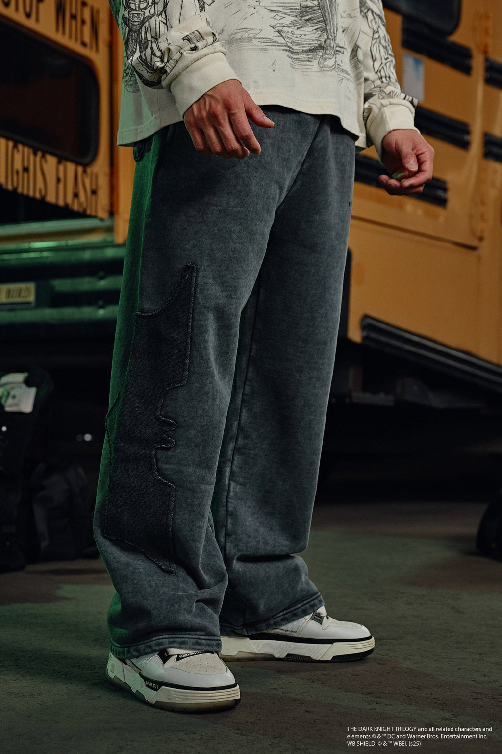 2099 - Batman Stealth Sweats — imagem 2