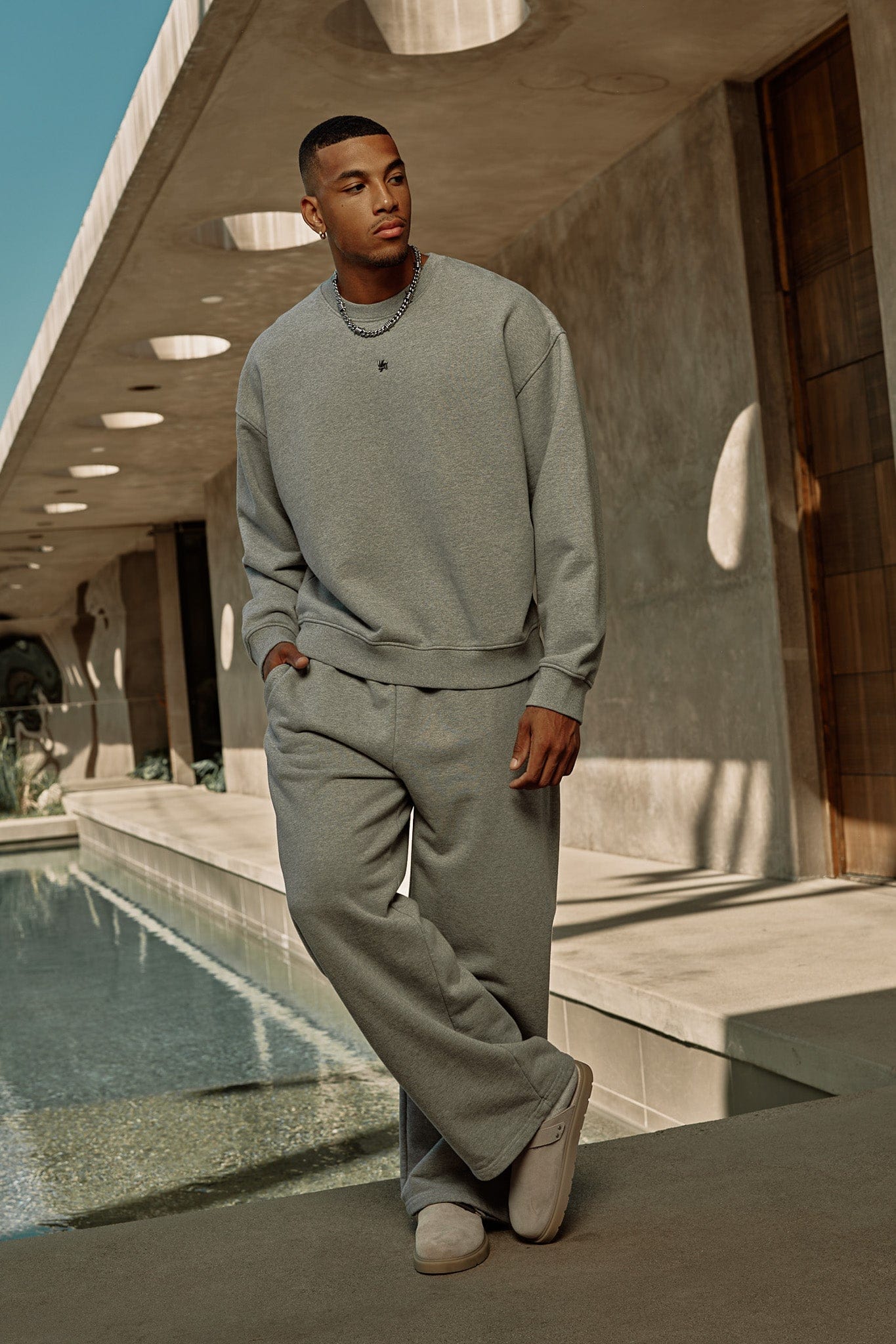 2067 - Elevated Essentials - Baggy Sweats — imagem 5