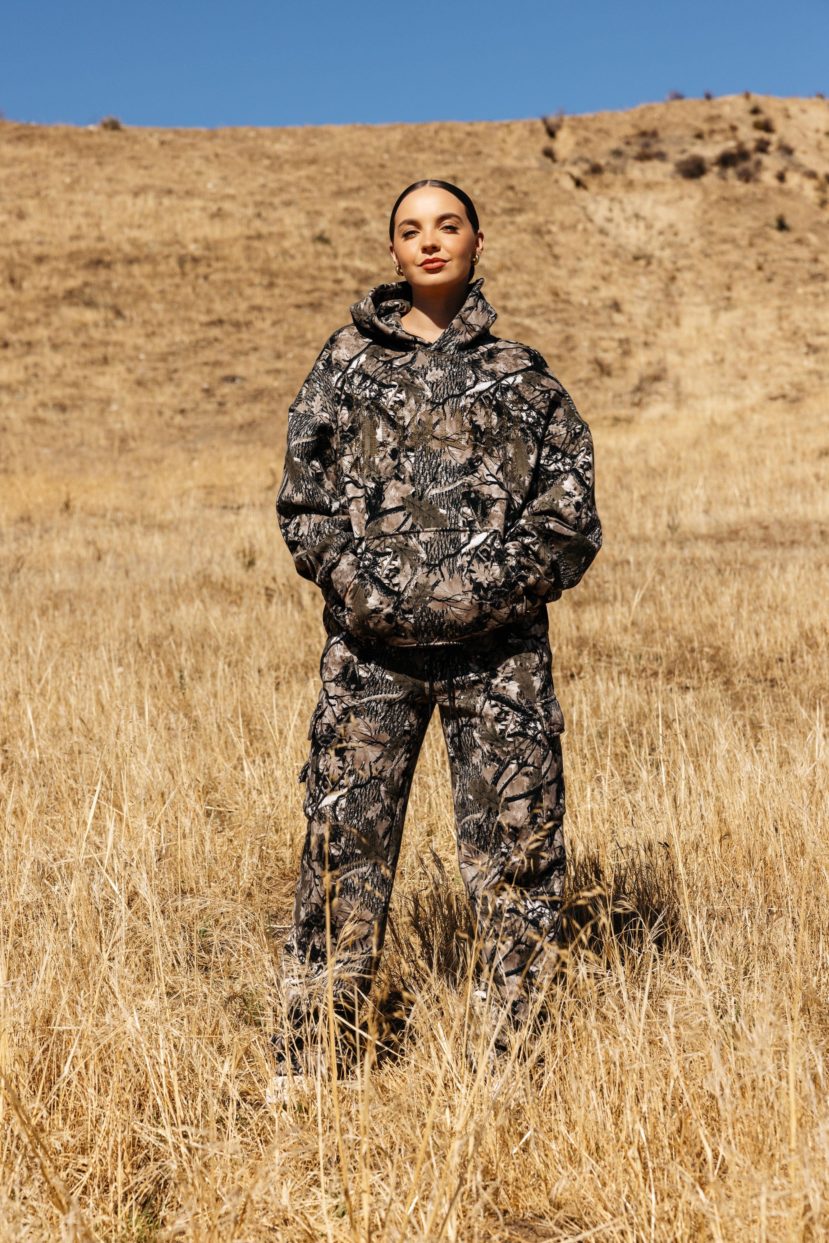 W5168 - Camo Bling Hoodie — imagem 3