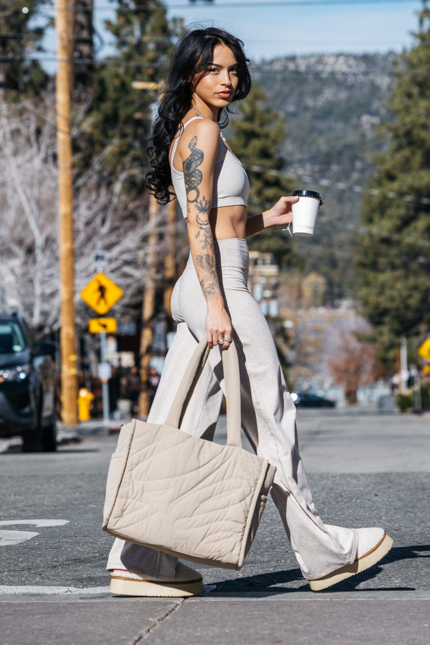W6092 - Cloud Tote — imagem 1