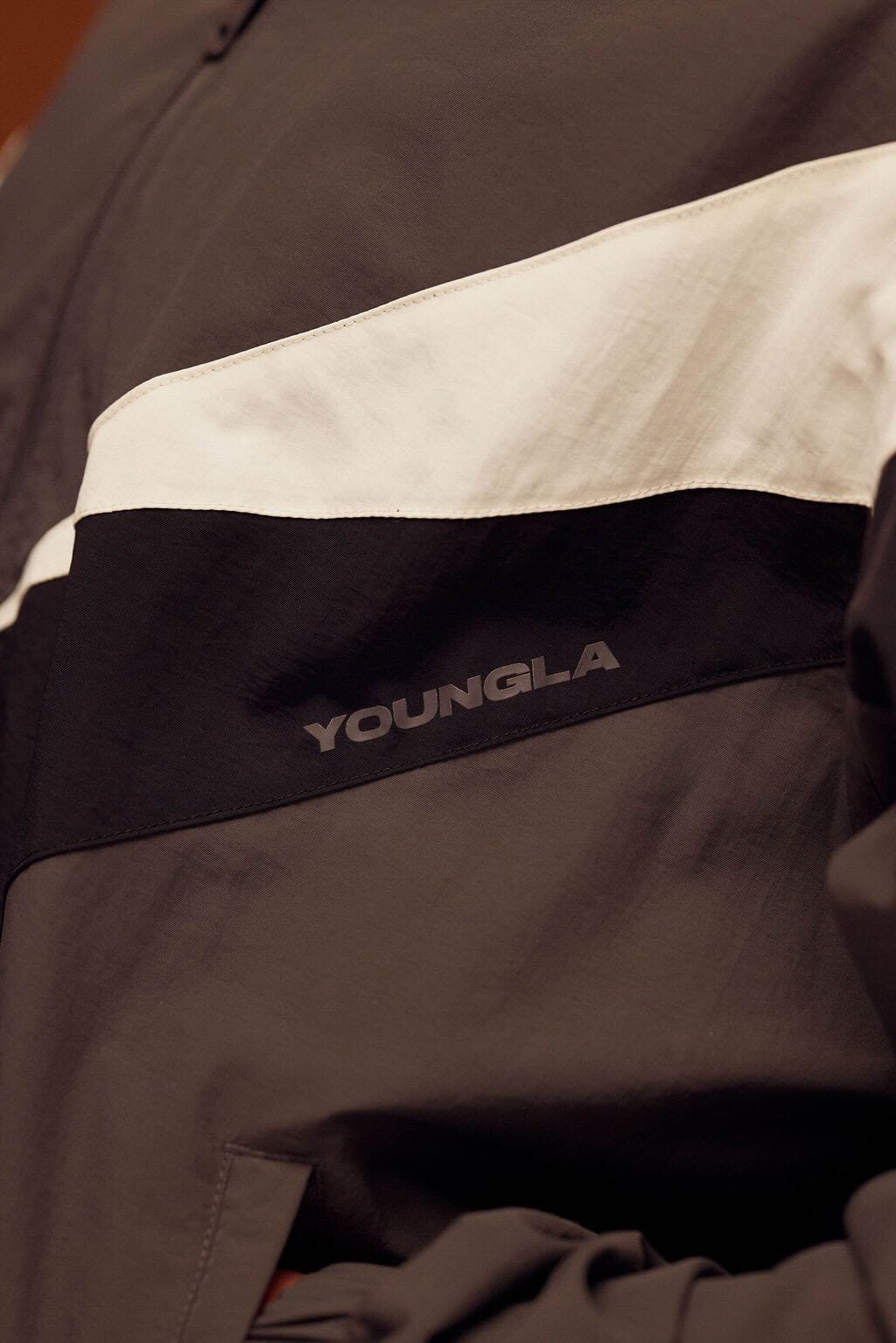 W5201 - Golds Iron Legacy Windbreaker — imagem 9