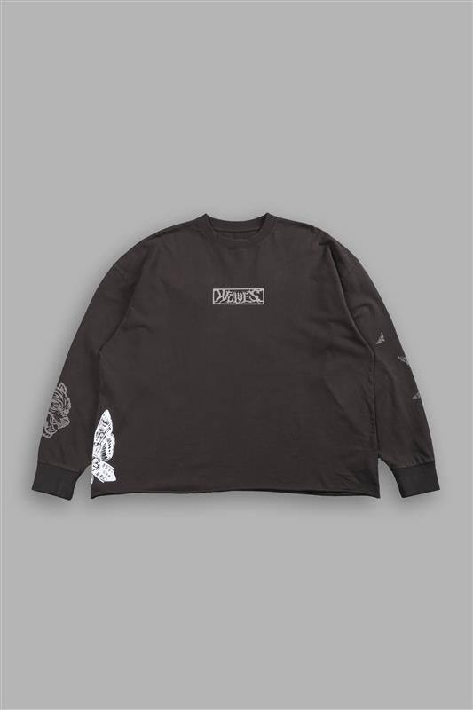 Wolves Valor Grunge Mid Length Raw Hem Ls Tee in Darc Brown Drift Wash — imagem 3