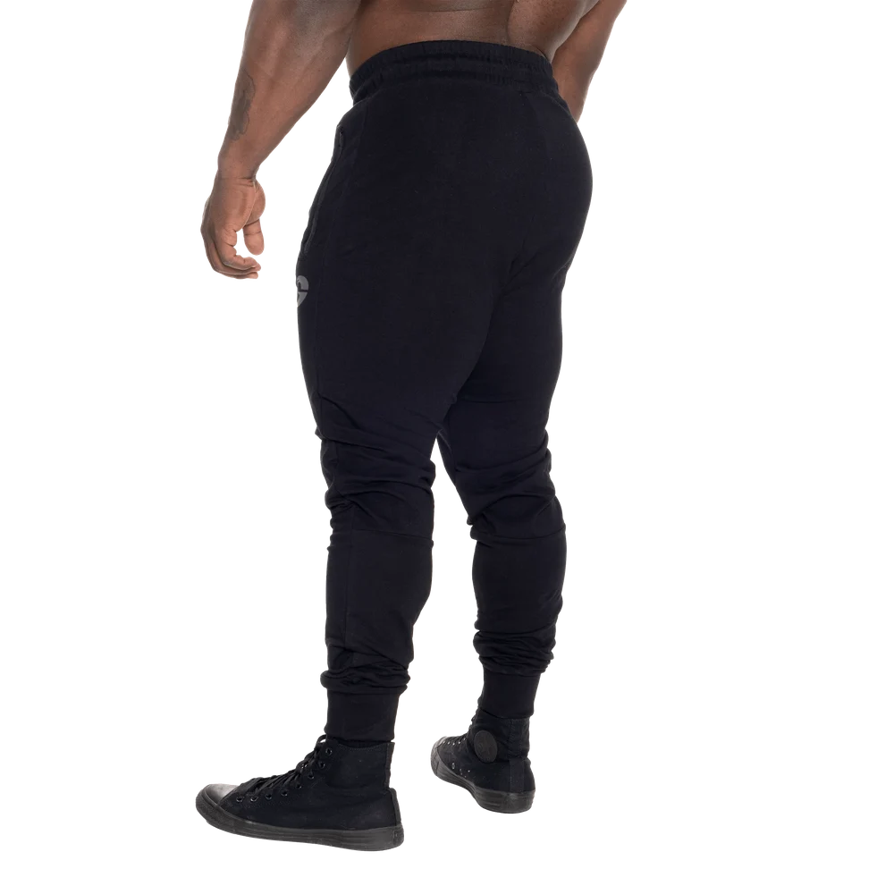 GASP TAPERED JOGGERS
