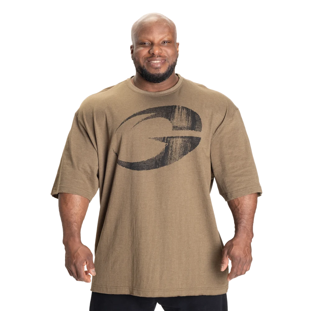 PUMP COVER IRON TEE