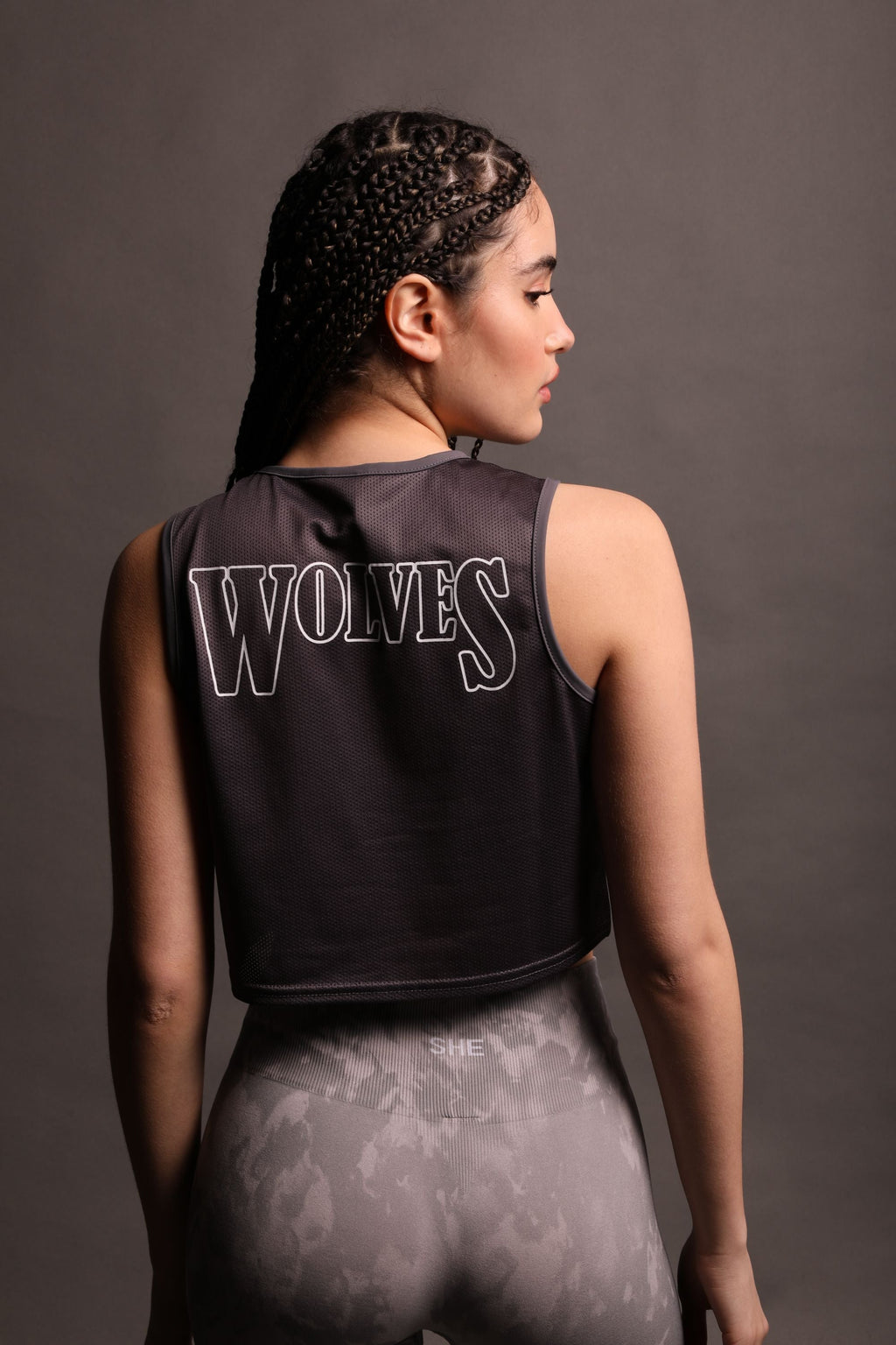 She Our Grit "Dry Wolf" Training Tank in Slate - imagem 5