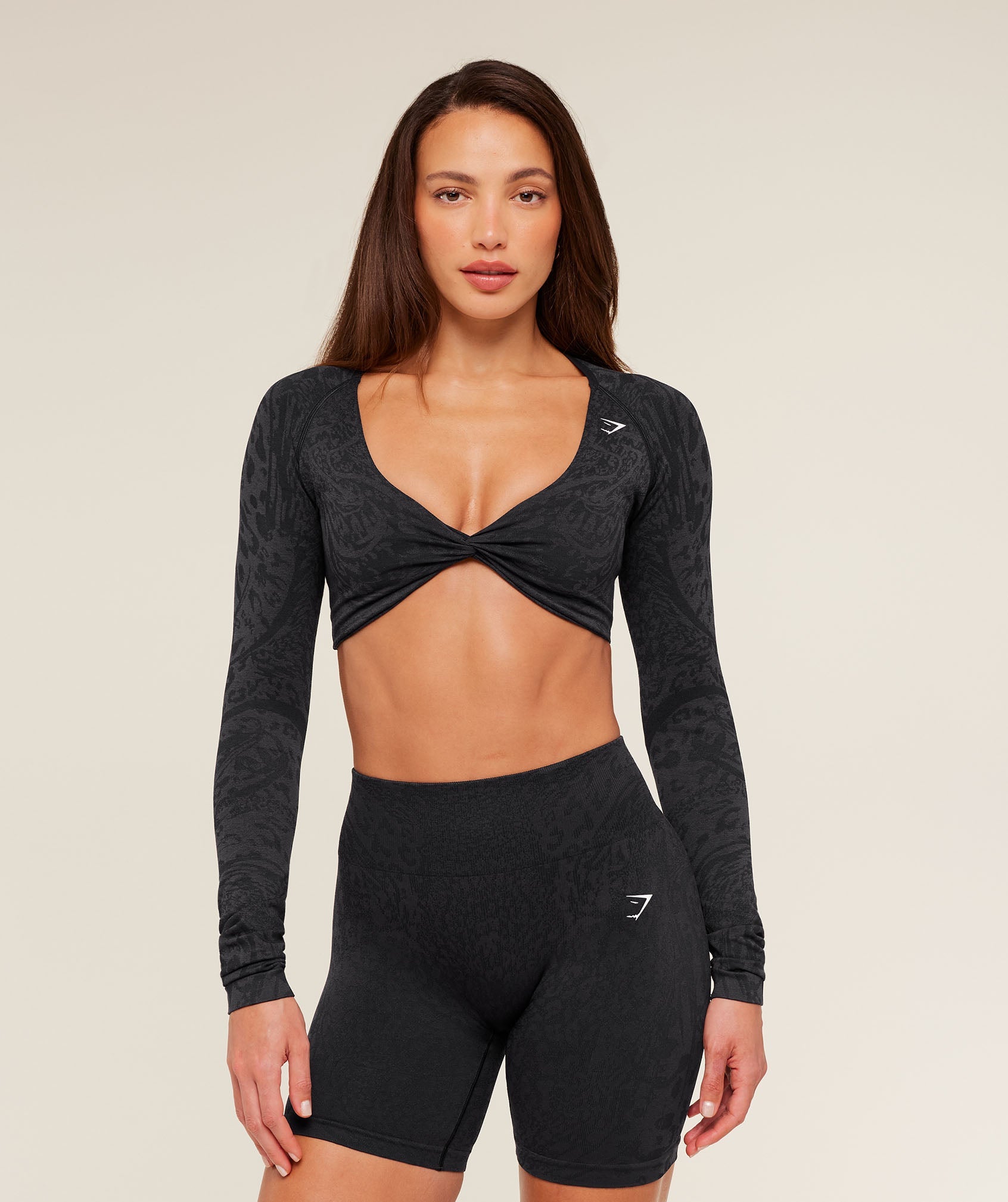 Adapt Animal X Whitney Long Sleeve Crop Top - Black/Asphalt Grey — imagem 1