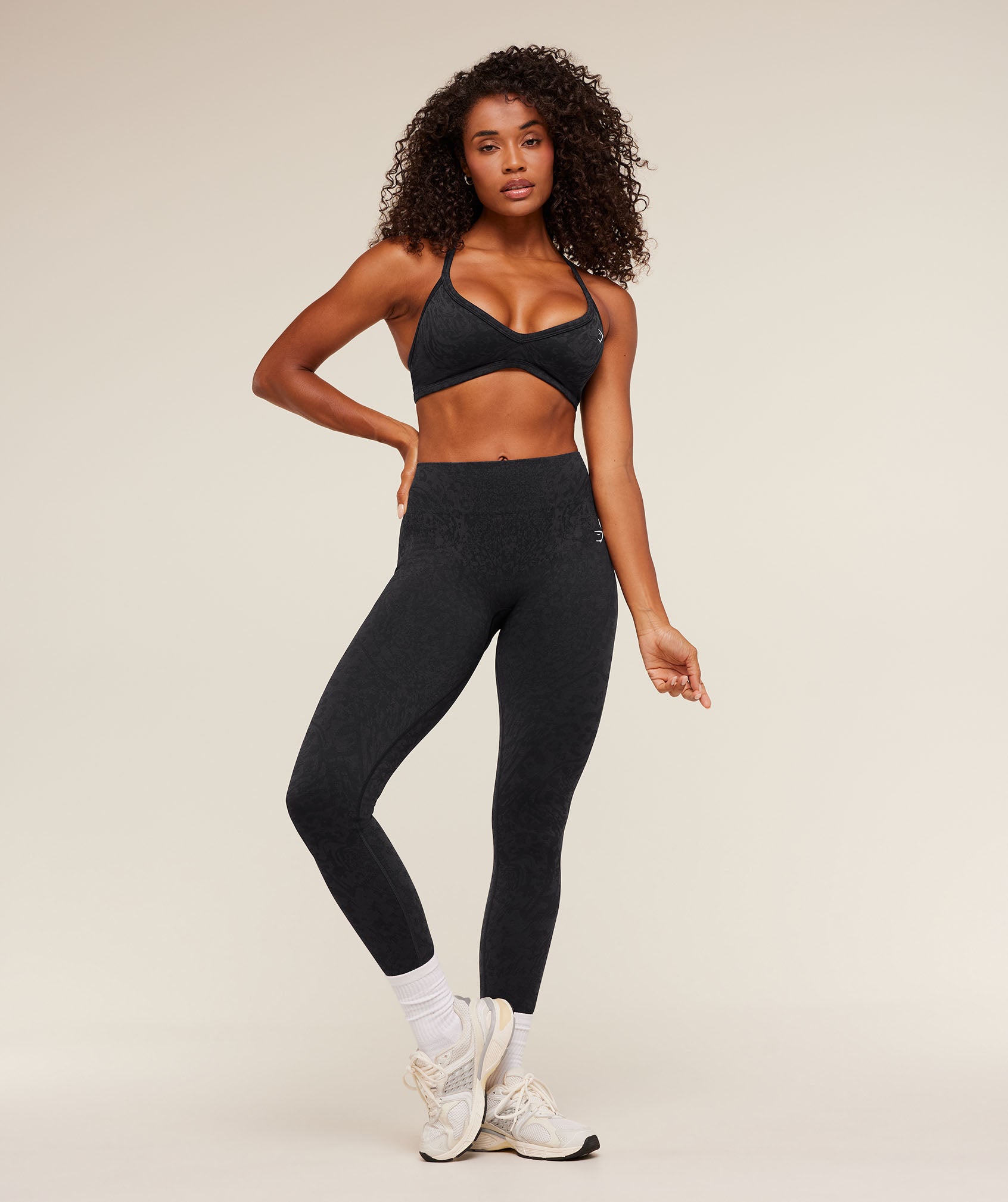 Adapt Animal X Whitney Leggings - Black /  Asphalt Grey — imagem 5