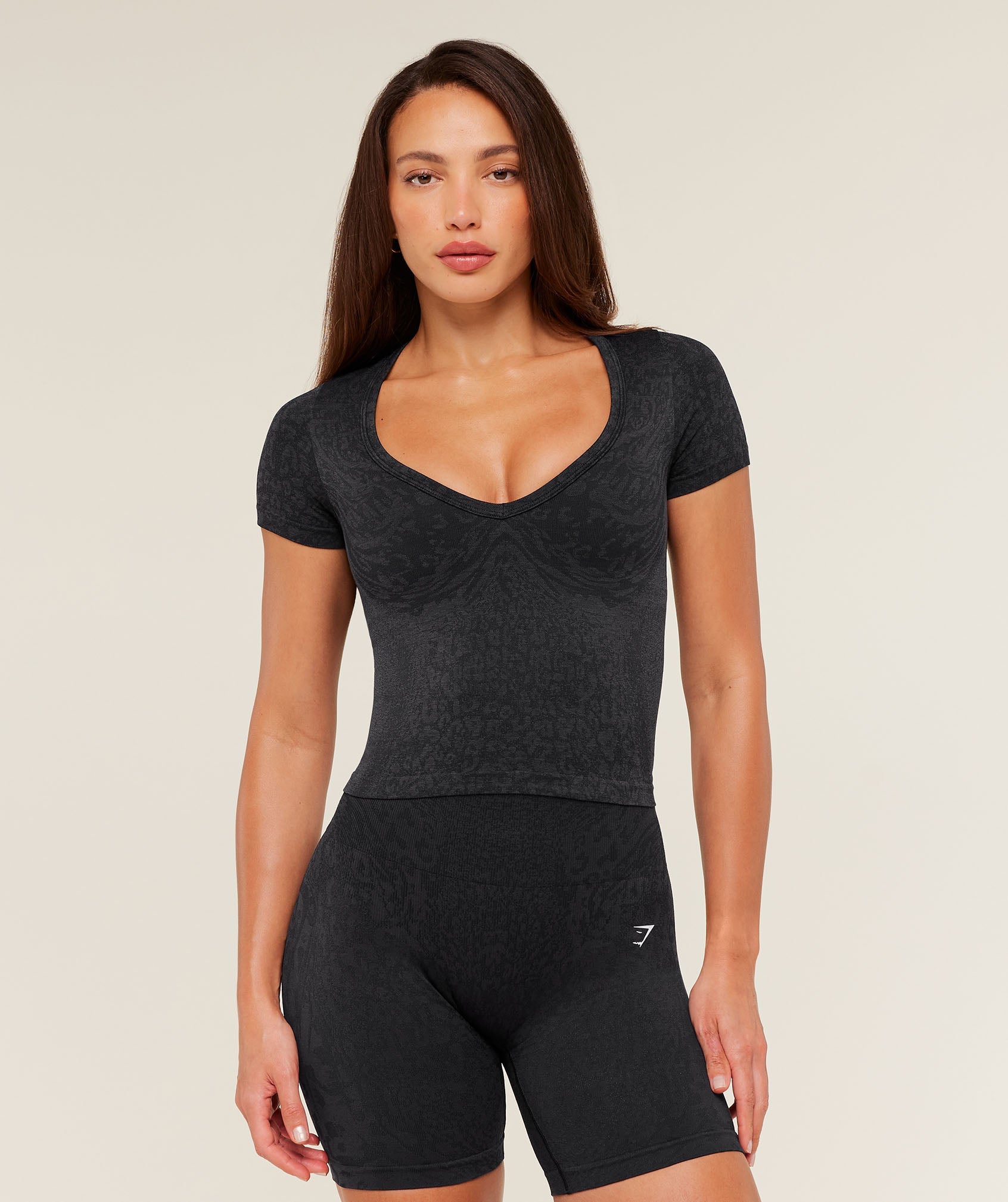 Adapt Animal X Whitney Short Sleeve Top - Black /  Asphalt Grey — imagem 1