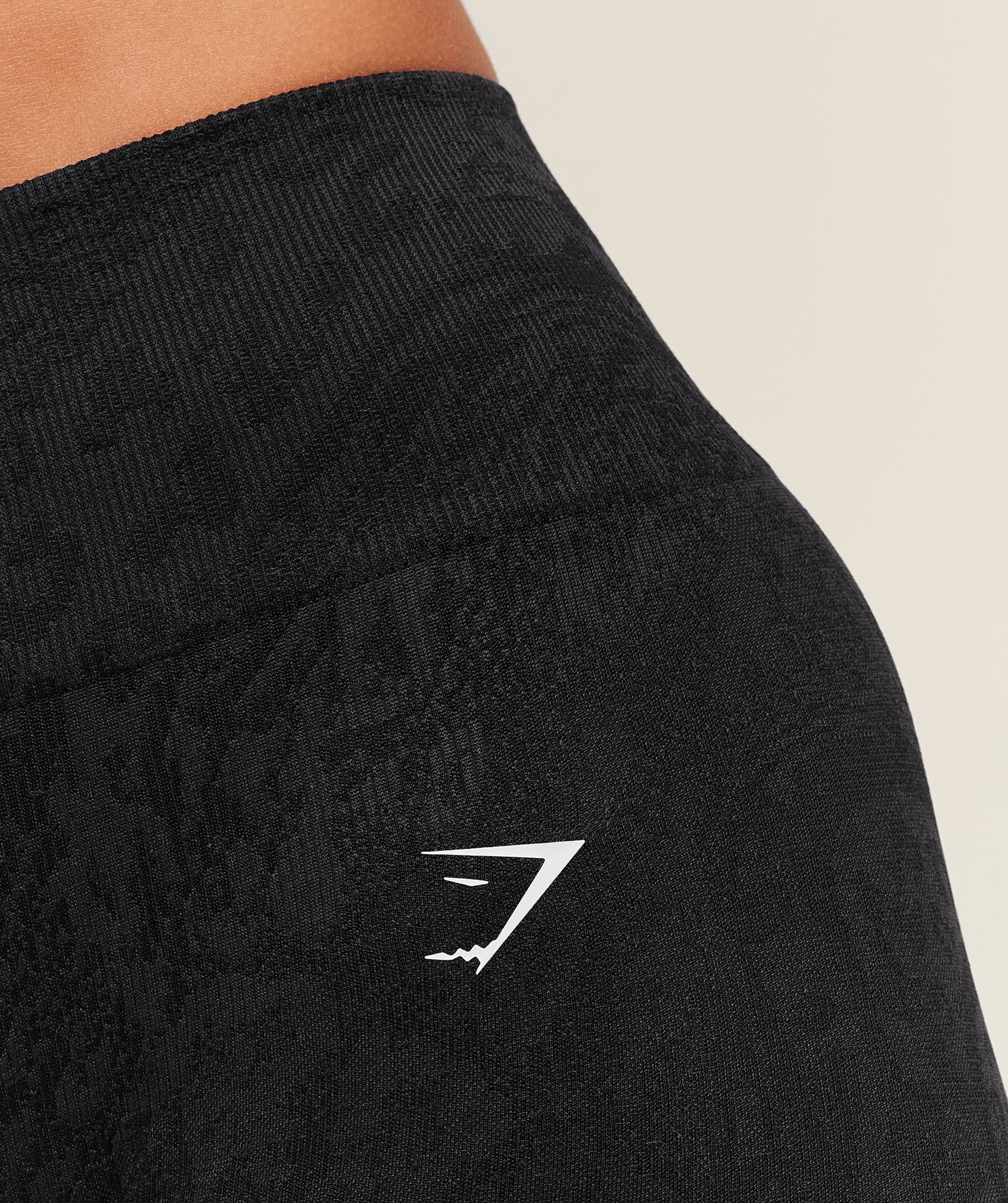 Adapt Animal X Whitney Shorts - Black /  Asphalt Grey — imagem 7