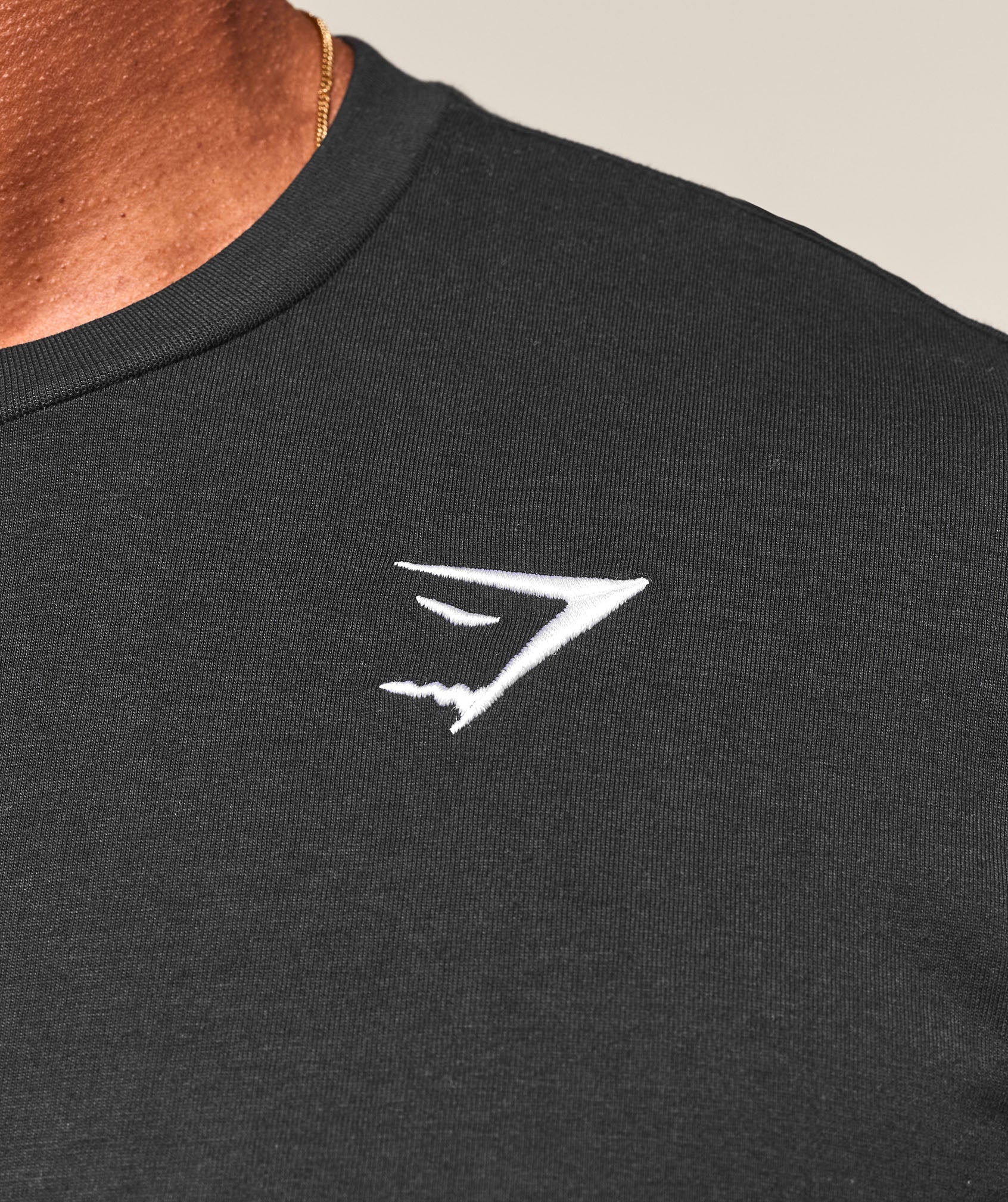 Crest T-Shirt - Black — imagem 4