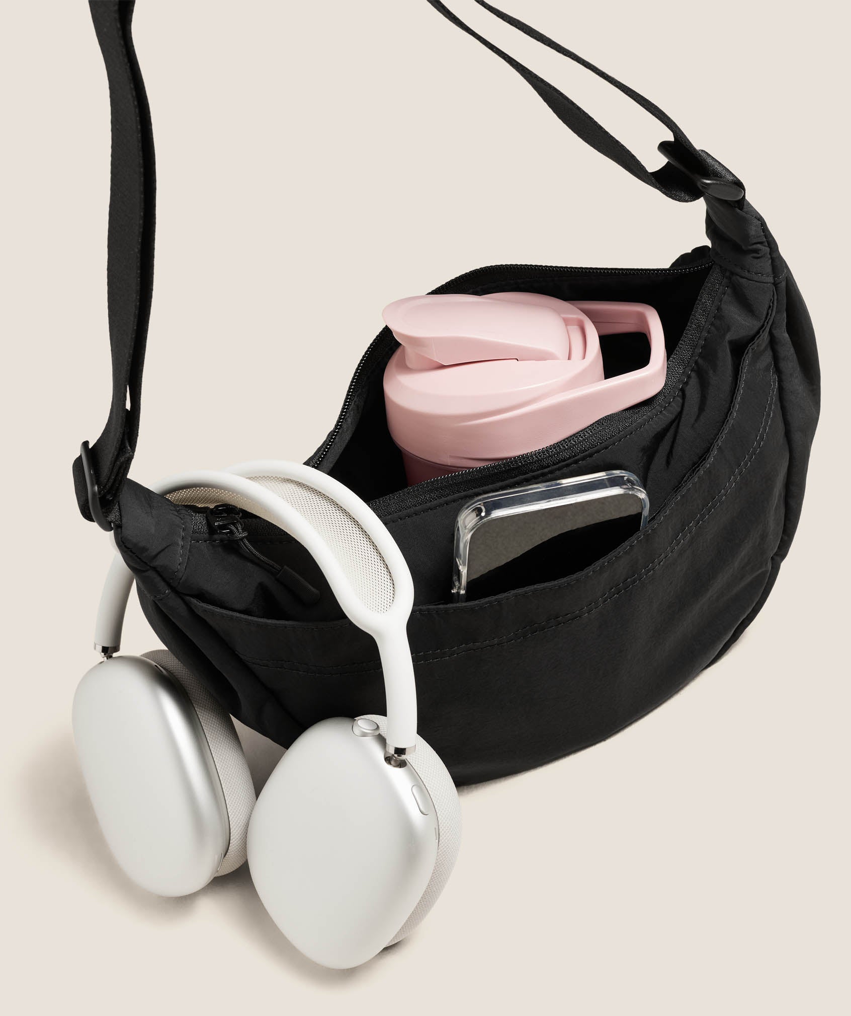 Pleat Crossbody - Black — imagem 4