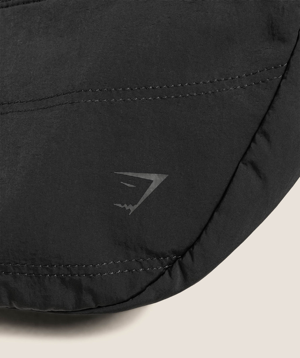Pleat Crossbody - Black — imagem 6