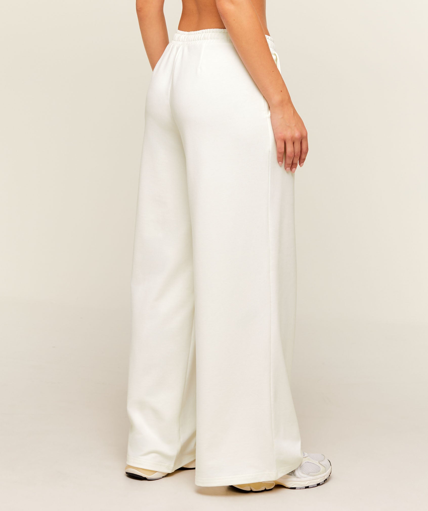 Lightweight Wide Leg Pants Regular - Soft White — imagem 3
