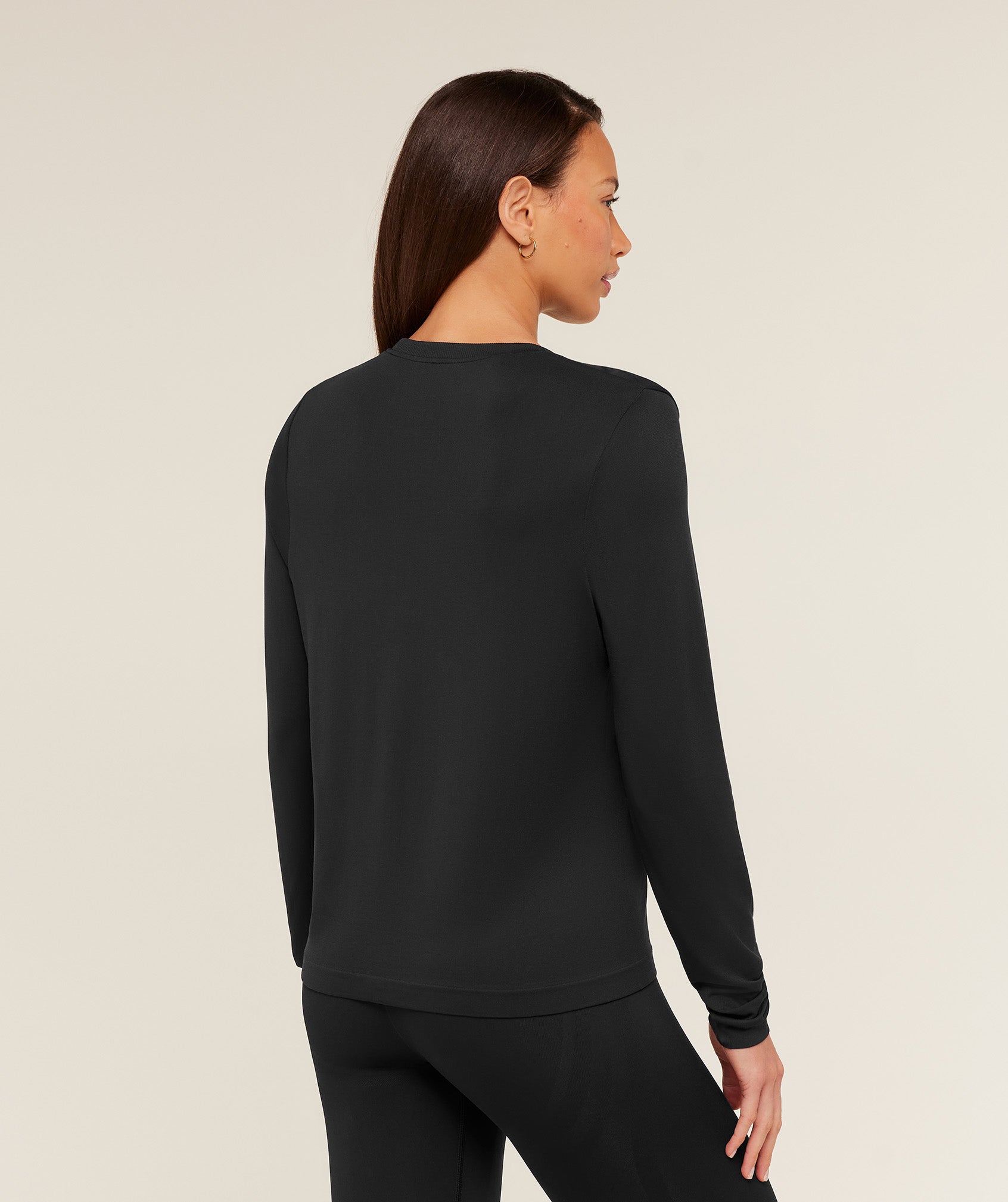 Everyday Seamless Long Sleeve Top - Black — imagem 3