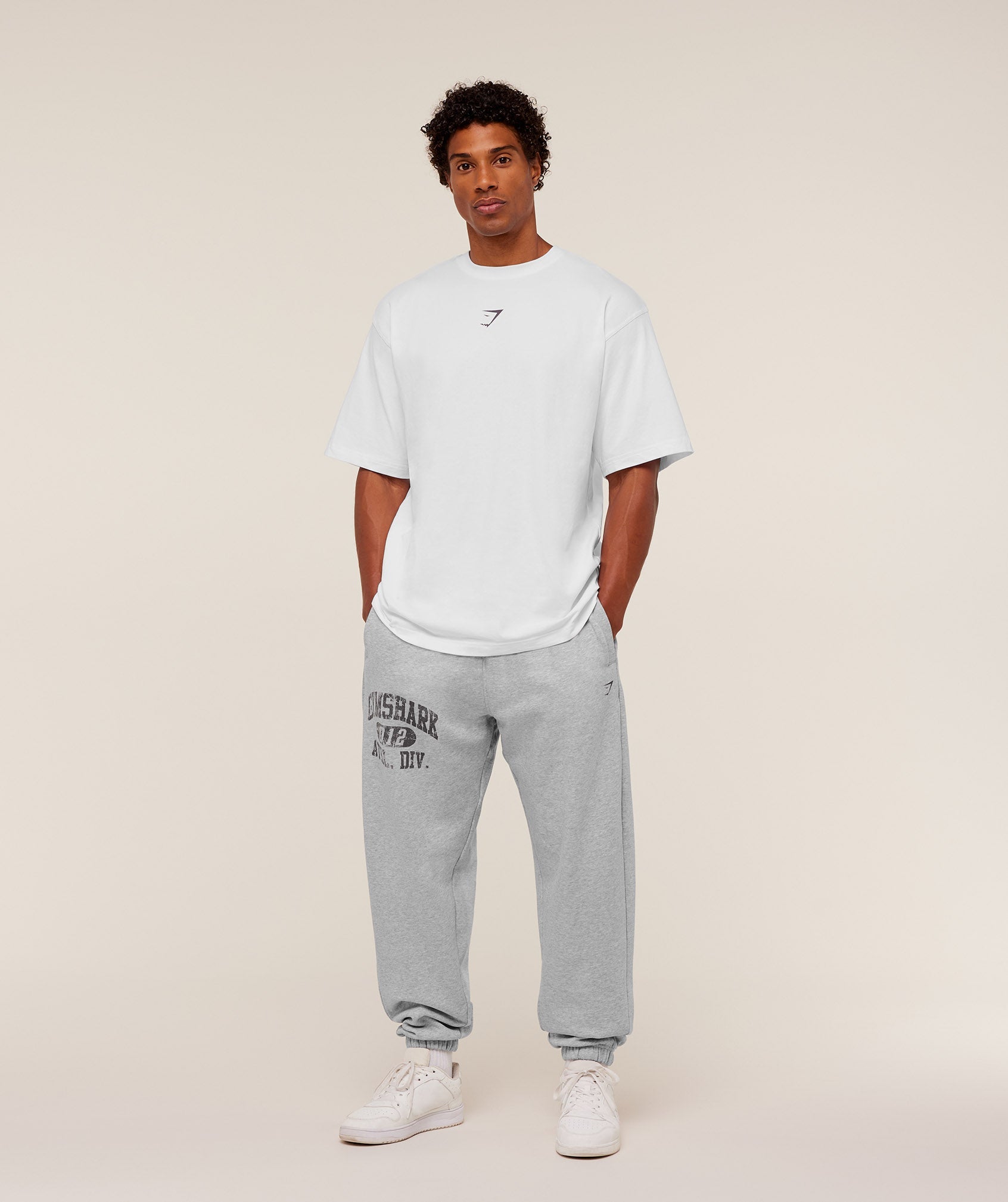Athletic Division Graphic Joggers - Light Grey Core Marl — imagem 4