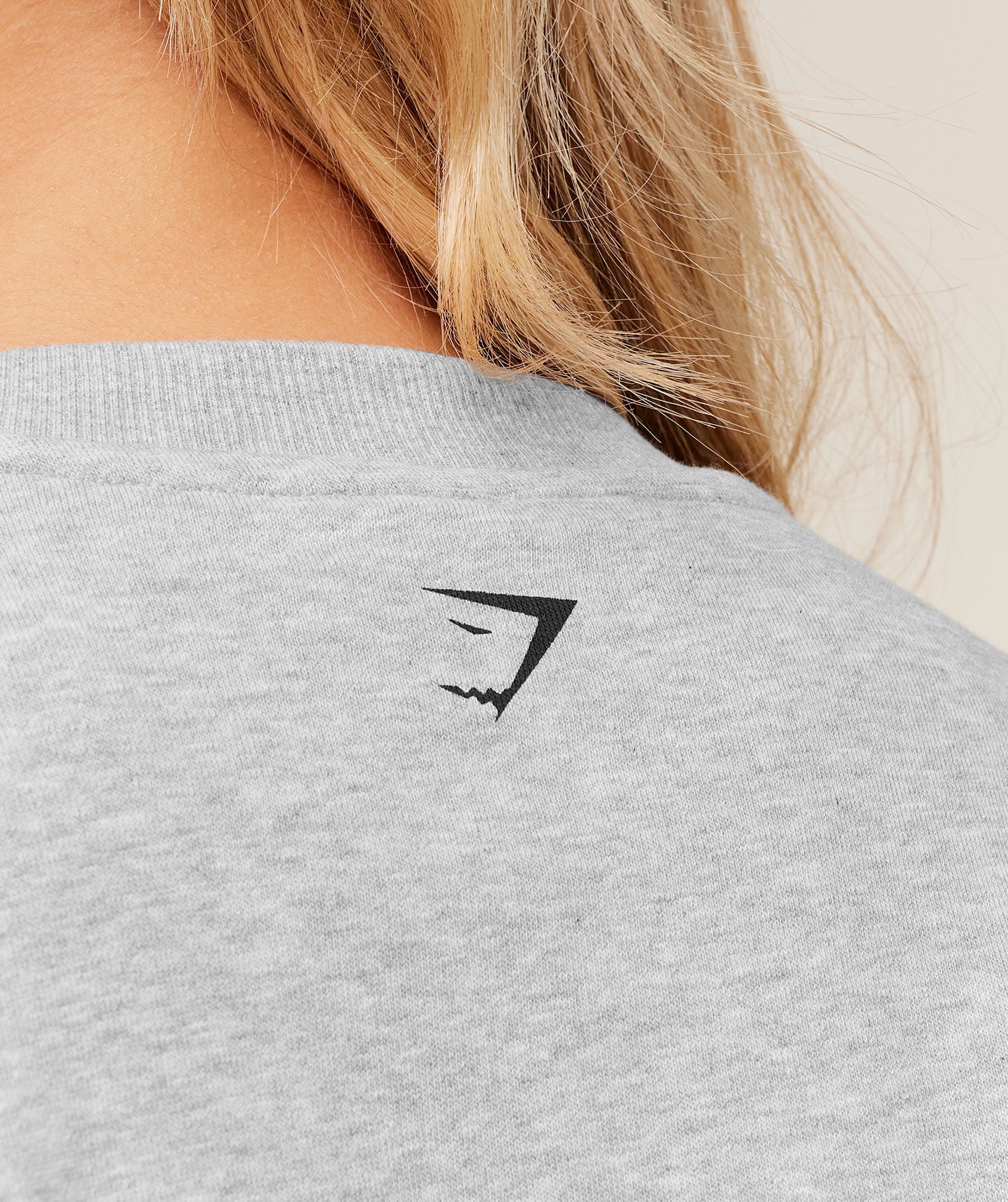 Worn Crest Graphic Sweatshirt - Light Grey Core Marl — imagem 6