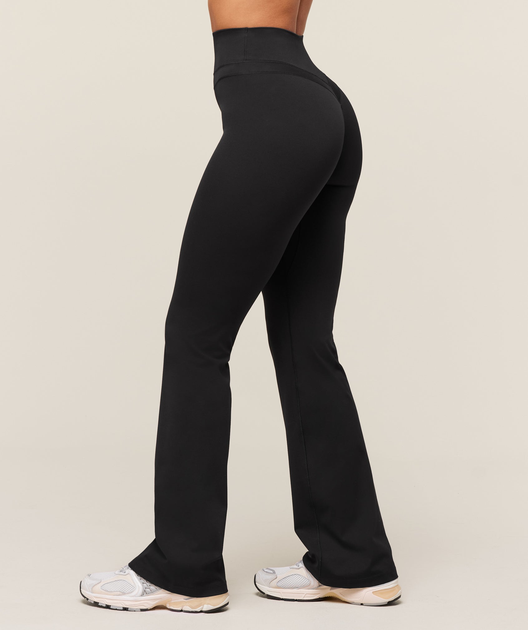 Whitney Regular Flared Legging - Black — imagem 7