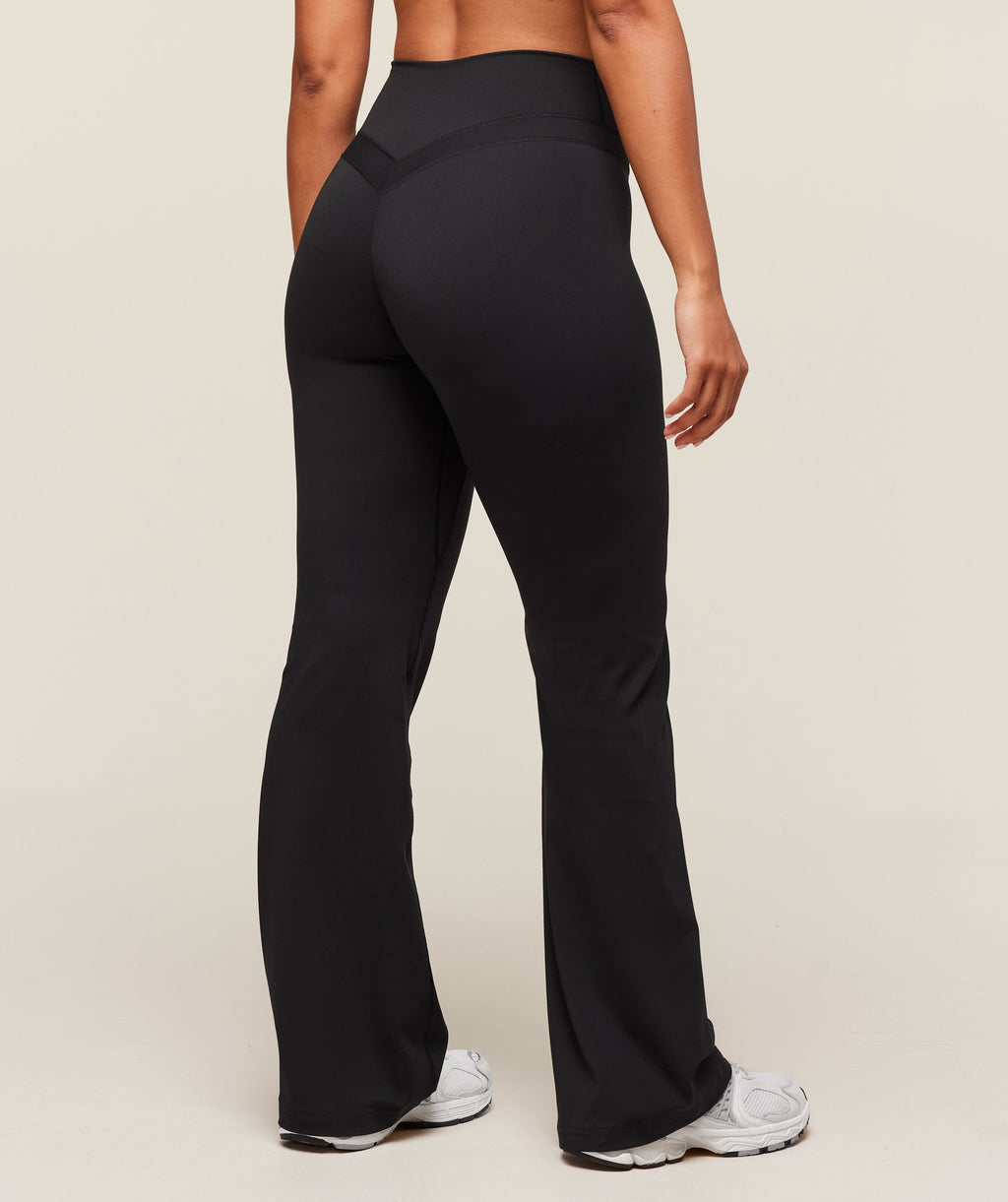 Whitney Short Flared Legging - Black — imagem 2