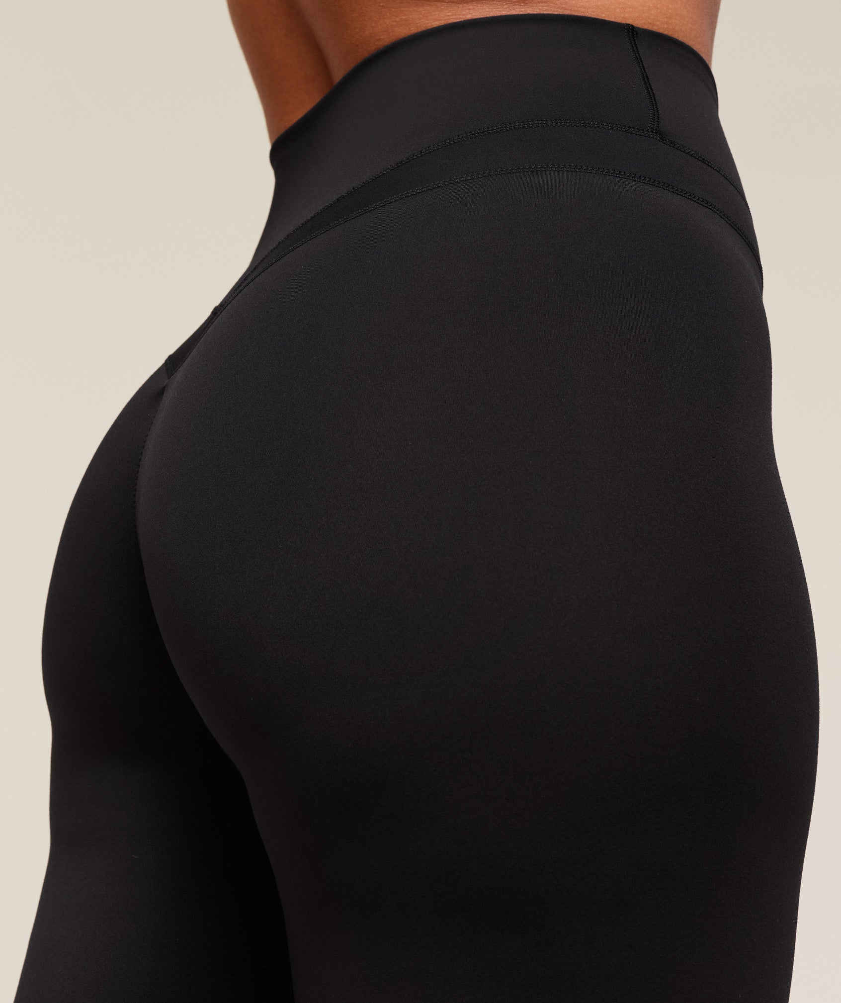 Whitney Short Flared Legging - Black — imagem 4