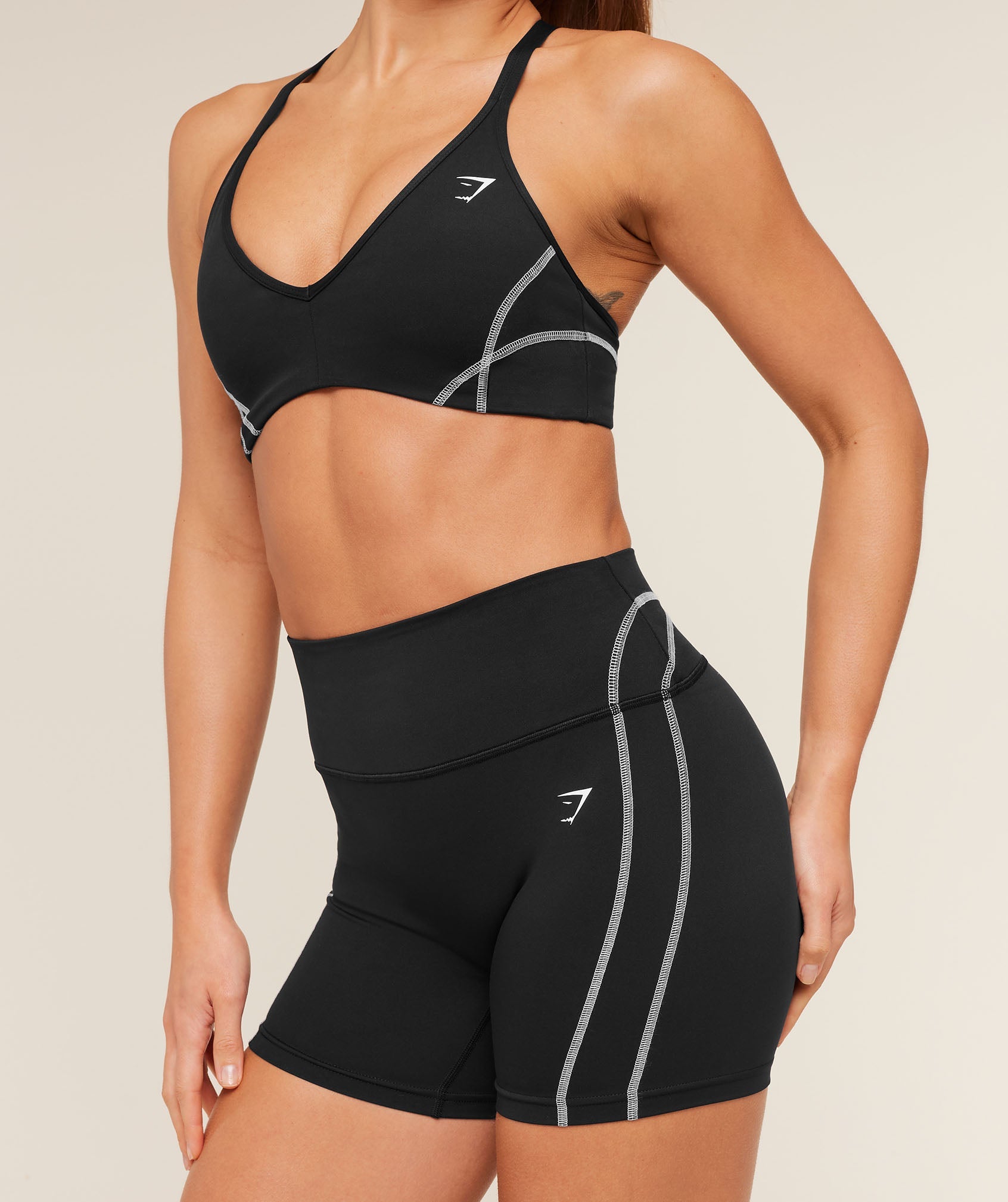 Volt Shorts - Black/White — imagem 4