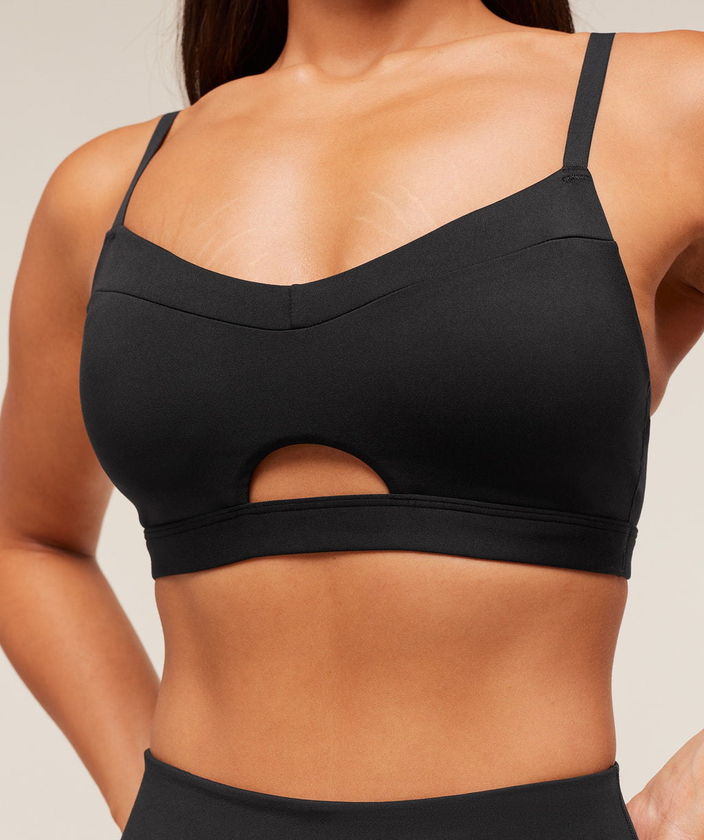 Balcony Peekaboo Sports Bra - Black — imagem 4