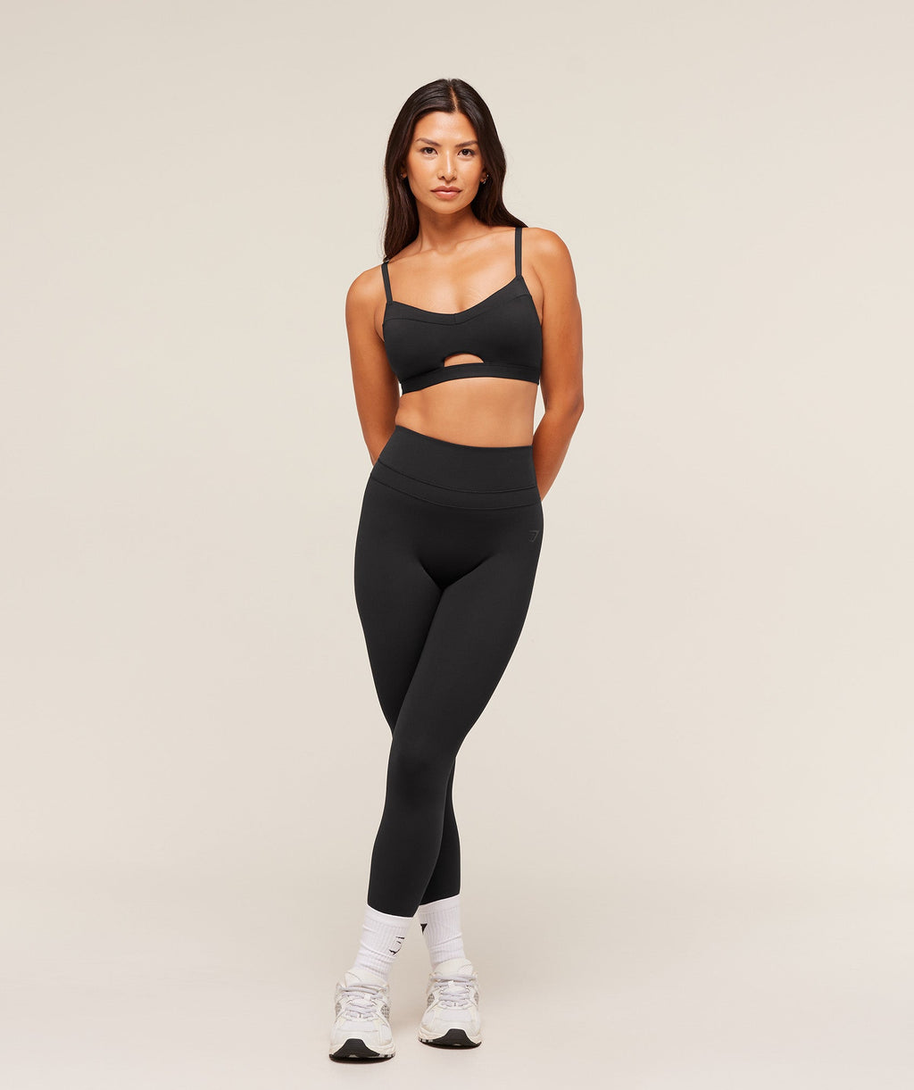Balcony Peekaboo Sports Bra - Black — imagem 6
