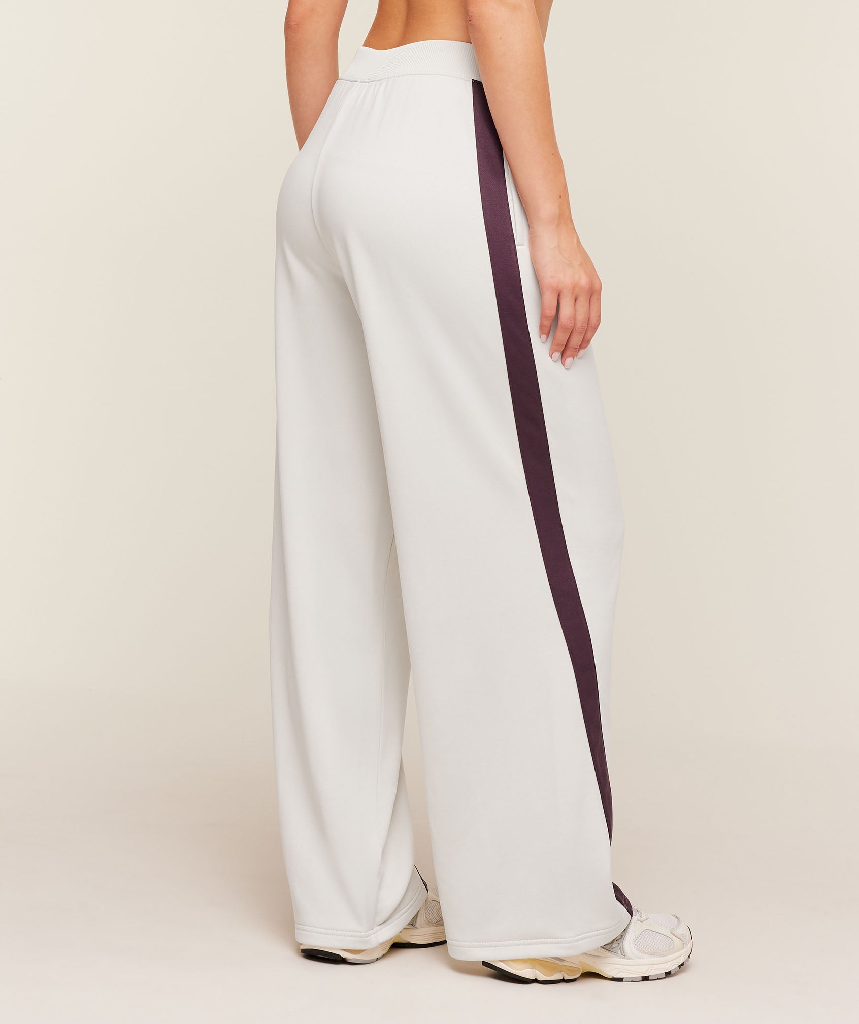 Lightweight Tricot Wide Leg Pants - Tinted White/Cherry Purple — imagem 3