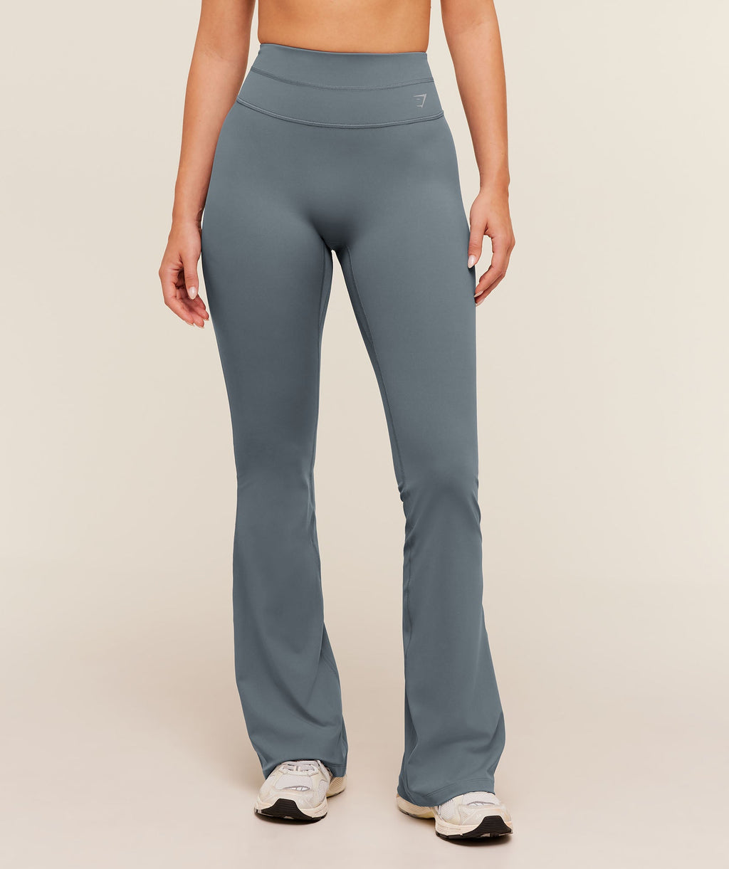 Crossover Back Flared Leggings - Iron Blue — imagem 2