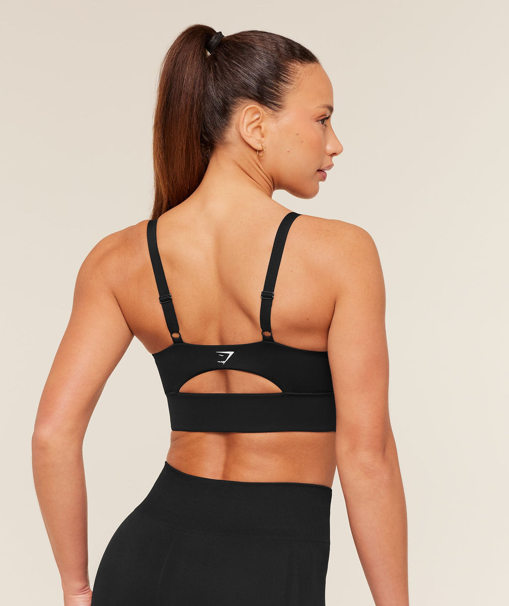 Twist Front Sports Bra - Black — imagem 2
