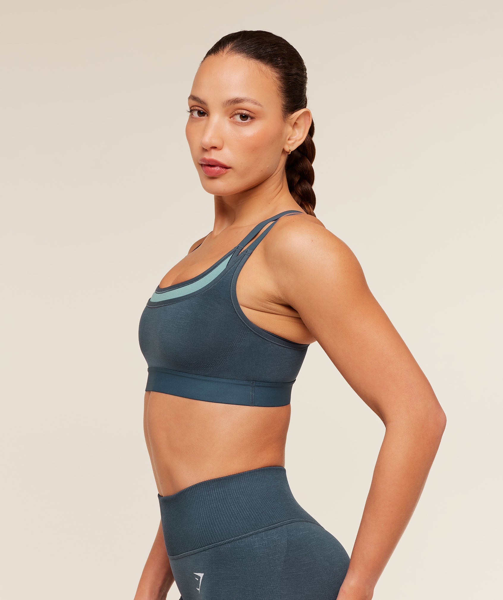 Interval Seamless Medium Support Sports Bra - Stealth Blue/Storm Blue — imagem 5