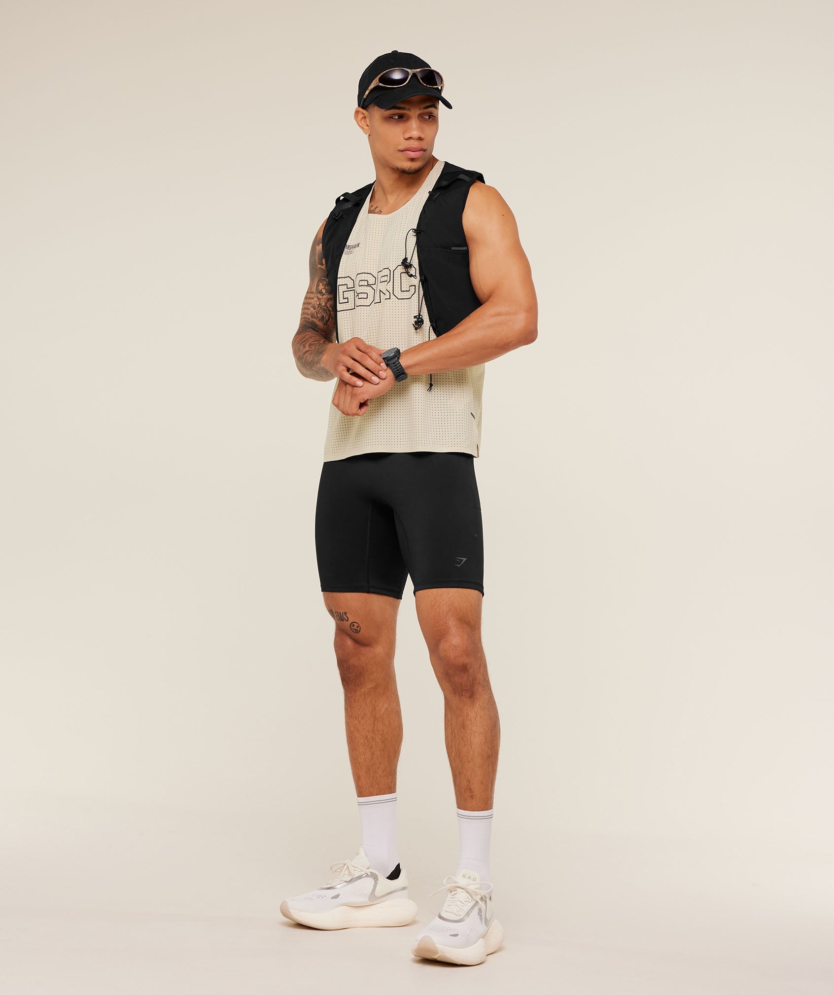 Running Elite Race Vest - Pebble Grey — imagem 4