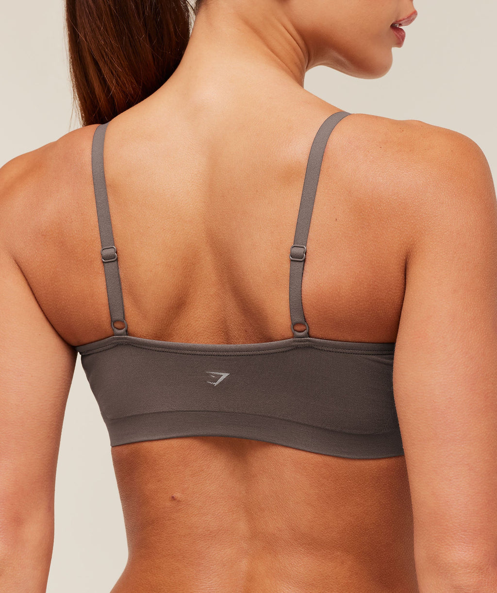FeatherForm V-Neck Bralette - Cool Brown — imagem 6