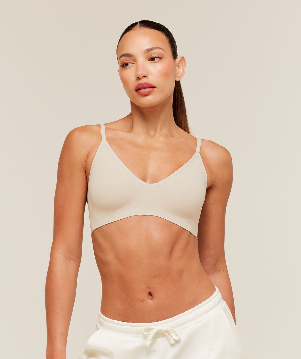 FeatherForm V-Neck Bralette - Pebble Grey — imagem 1