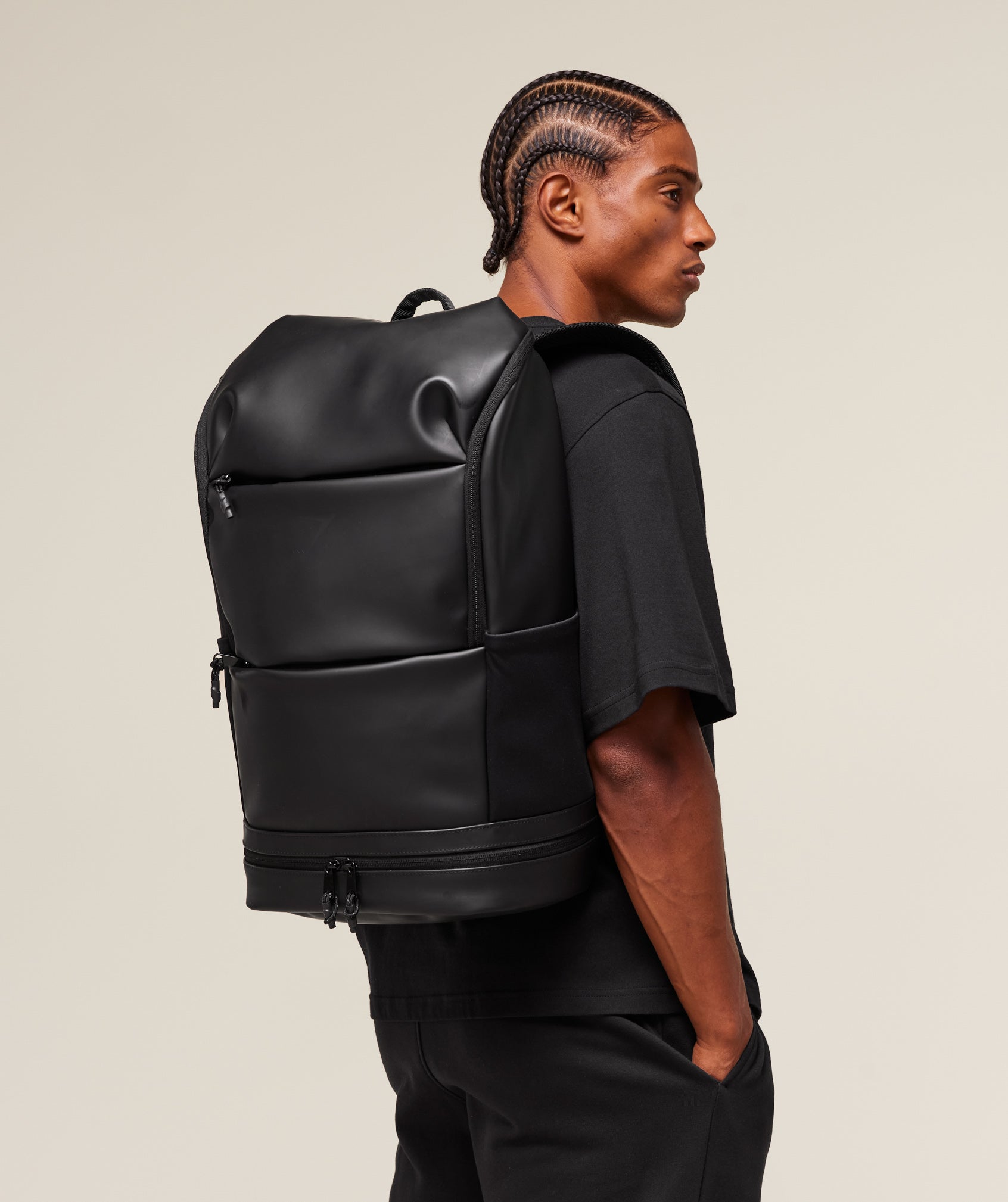 Sleek Backpack - Black — imagem 1