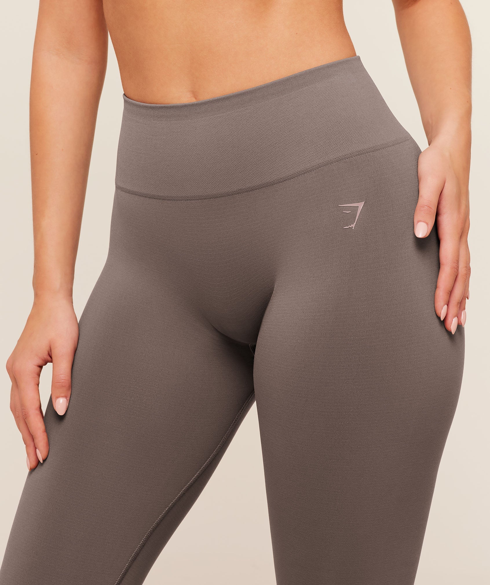 Soft Sculpt Leggings - Cool Brown — imagem 5