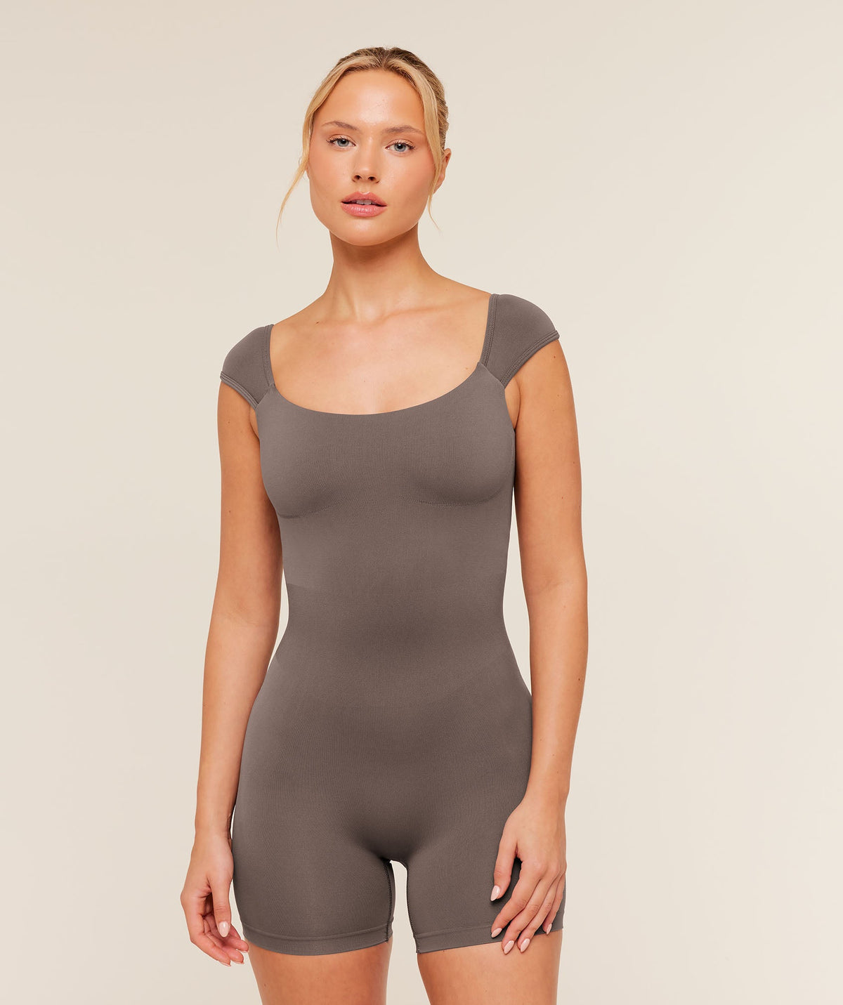 Soft Sculpt Cap Sleeve All-In-One - Cool Brown — imagem 1
